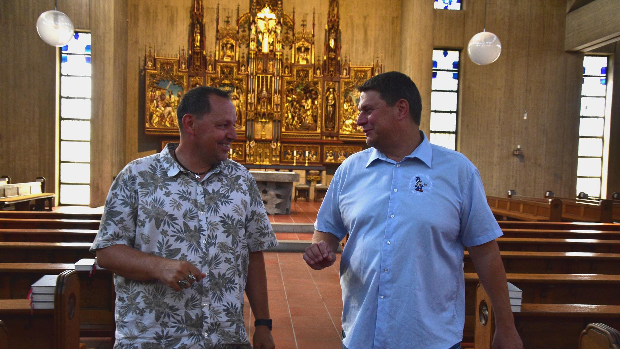 Funkenpräsident Peter Stangier (links) und Sven Hellinghausen in der Annokirche