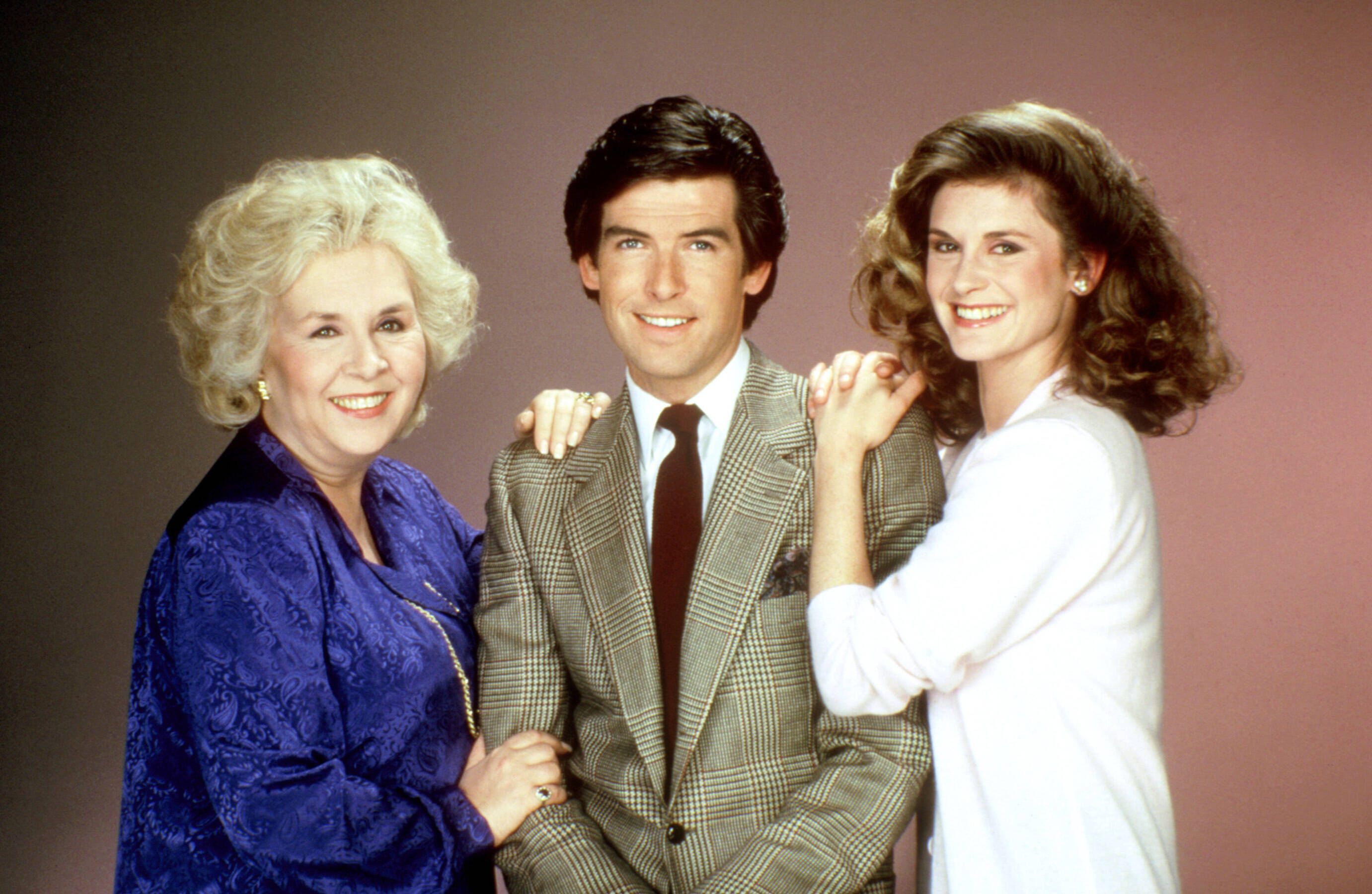 Doris Roberts, Pierce Brosnan und Stephanie Zimbalist waren die Stars der TV-Serie „Remington Steele“.