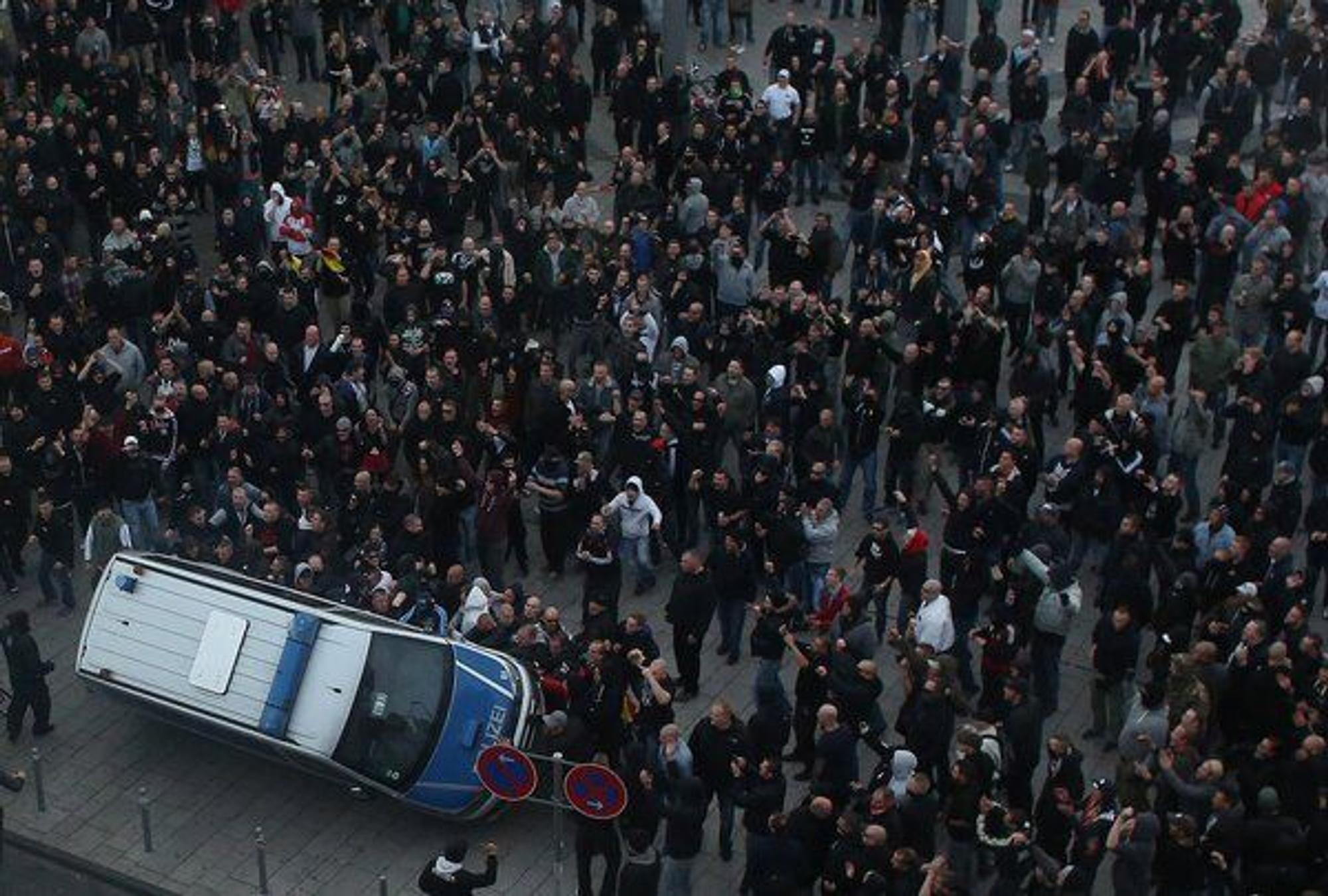 Demonstration „Hooligans gegen Salafisten“ 2014