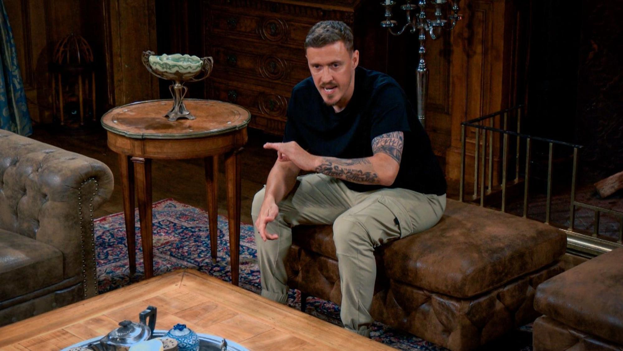 Bei vielen anderen gerät Max dagegen immer mehr in den Fokus. Julia und Nina Meise, Urs Meier und Papis Loveday sind überzeugt: „Max ist Verräter und muss raus!“ (Bild: RTL)