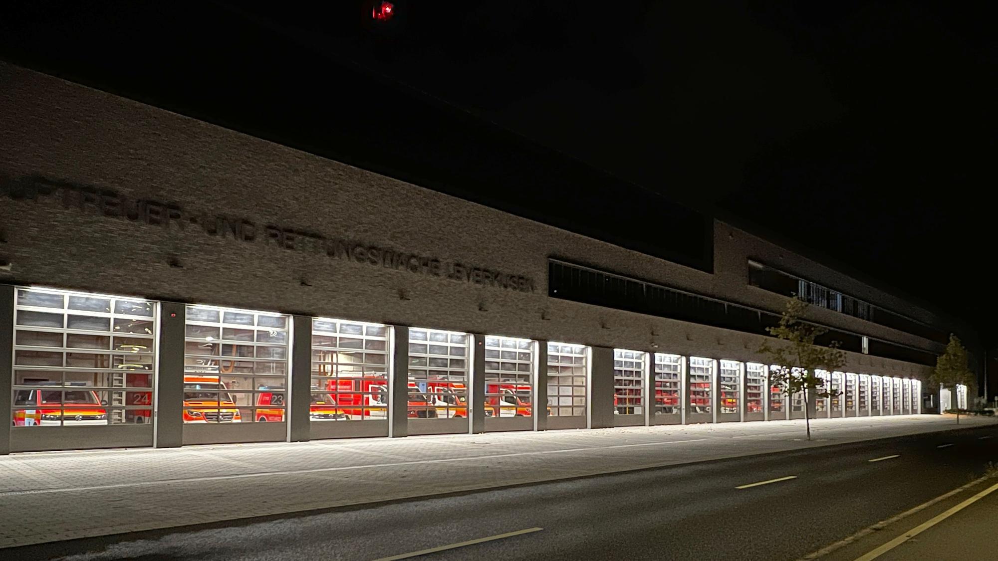 Die Hauptfeuerwache an der Edith-Weyde-Straße ist noch nicht alt, verbraucht aber übermäßig viel Energie.