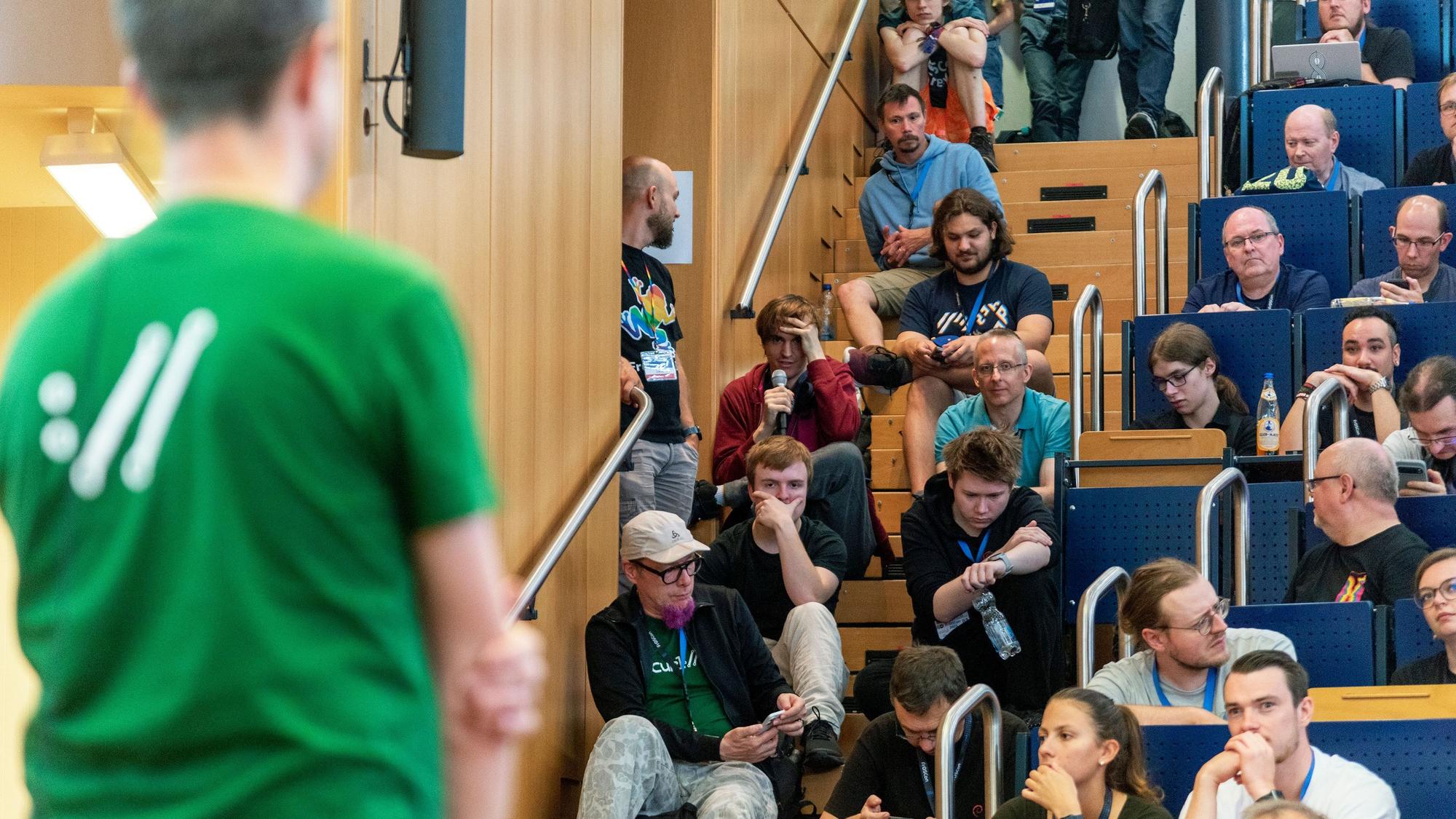 Es gibt Vorträge zu verschiedensten Themen beio der FrOSCon in Sankt Augustin.