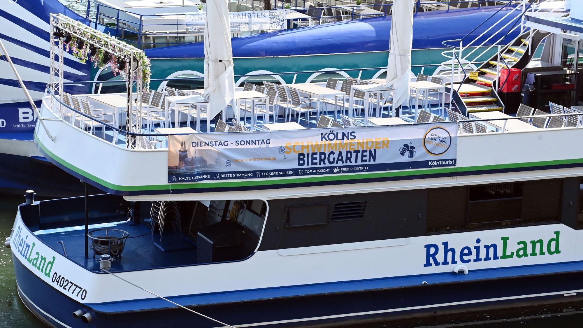 14.08.2026 Köln. Das Niedrigwasser im Rhein beeinträchtigt die Ausflugsschifffahrt. Die Pegelstände am Rhein bewegen sich weiterhin auf historisch niedrigem Niveau. Aktueller Pegel: 0,51m. Foto: Alexander Schwaiger