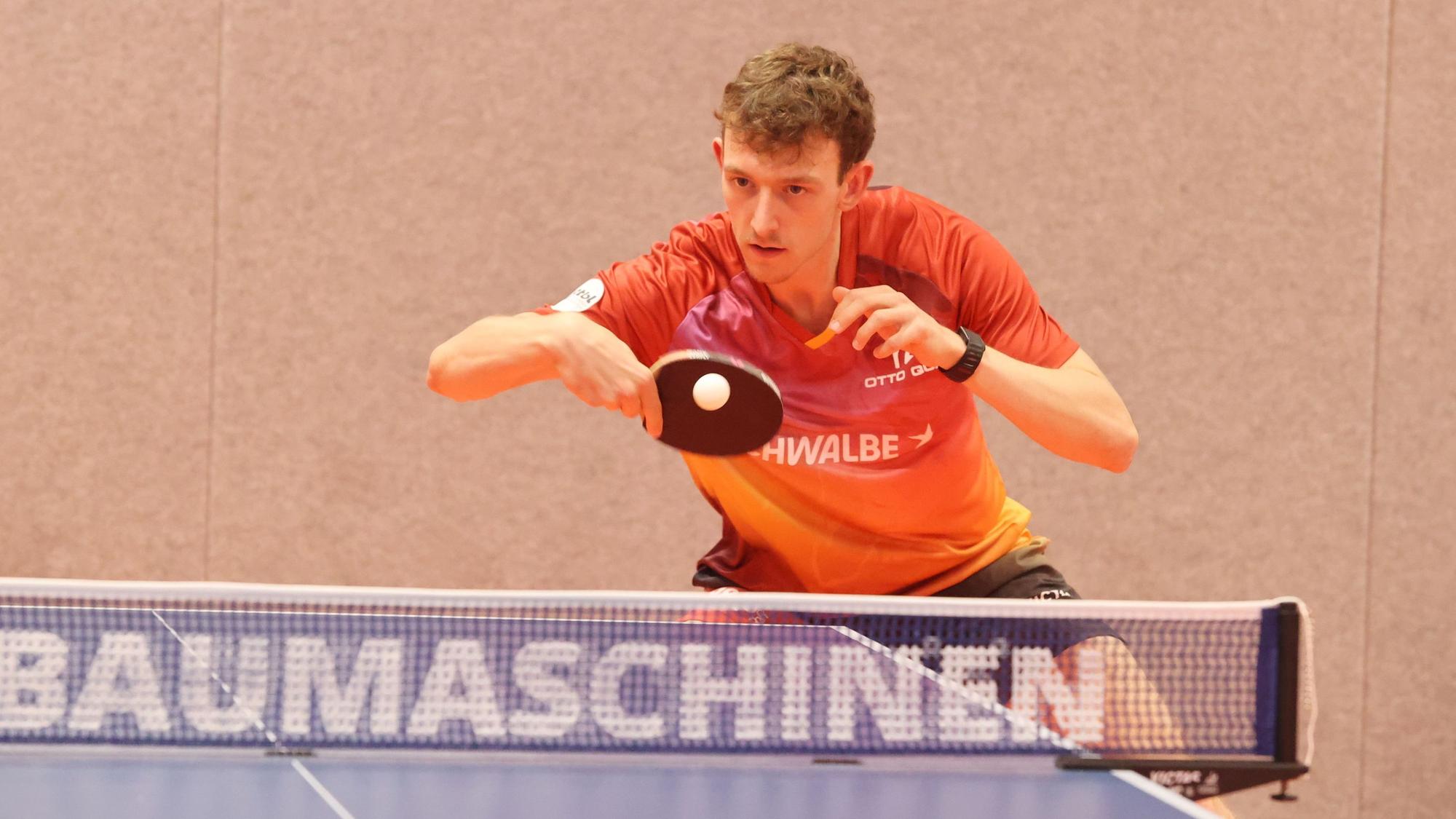 Adrien Rassenfosse an der Platte.