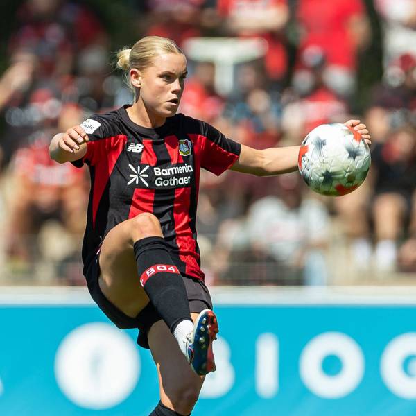 Cornelia Kramer Bayer 04 Leverkusen in Aktion, am Ball, Einzelaktion waehrend Freundschaftsspiels zwischen Bayer 04 Leverkusen Frauen und Feyenoord Rotterdam Frauen, Ulrich-Haberland-Stadion am 08. August 2026 in Leverkusen, Deutschland. Foto von Mario Hommes/DeFodi Images Cornelia Kramer Bayer 04 Leverkusen controls the ball during the Pre-Season Friendly match between Bayer 04 Leverkusen Women and Feyenoord Rotterdam at Ulrich-Haberland-Stadion on August 8, 2026 in Leverkusen, Germany. Photo by Mario Hommes/DeFodi Images Photo by Mario Hommes/DeFodi Images - *** Cornelia Kramer of Bayer 04 Leverkusen in action, on the ball, making a solo run during a friendly match between the Bayer 04 Leverkusen women s team and the Feyenoord Rotterdam women s team, at Ulrich Haberland Stadium on August 8, 2026, in Leverkusen, Germany. Photo by Mario Hommes, DeFodi Images. Cornelia Kramer of Bayer 04 Leverkusen controls the ball during the preseason friendly match between Bayer 04 Leverkusen Women and Feyenoord Rotterdam at Ulrich Haberland Stadium on August 8, 2026 in Leverkusen, Germany Photo by Mario Hommes DeFodi Images Photo by Mario Hommes DeFodi Images