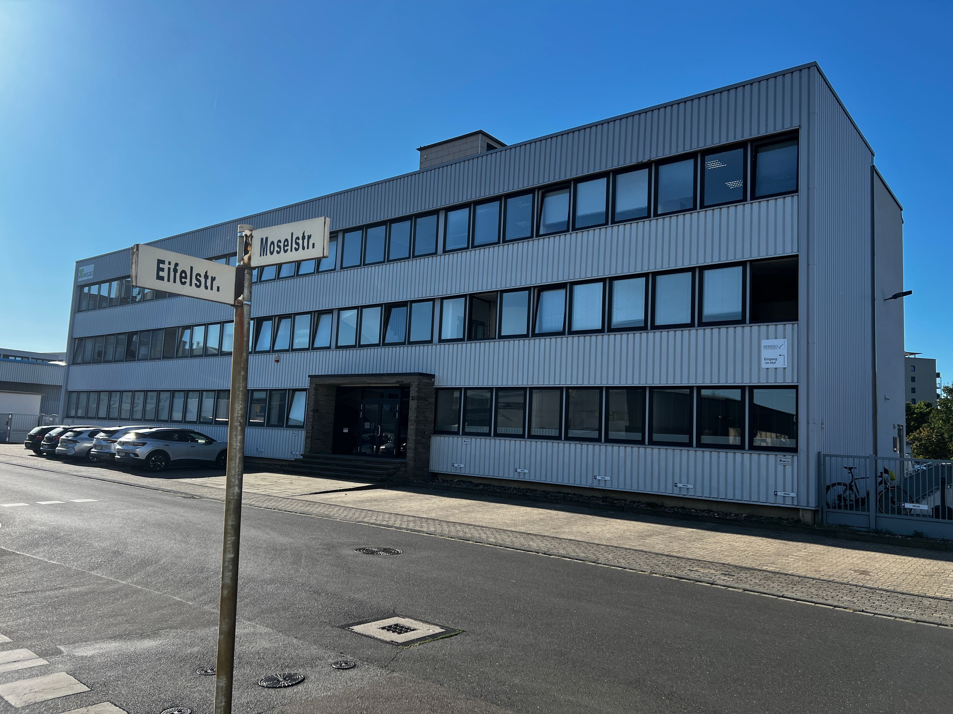 Gebäude ehemaliges Verwaltungshaus Schwingel Moselstraße. Heute WISAG.  Ralf Krieger