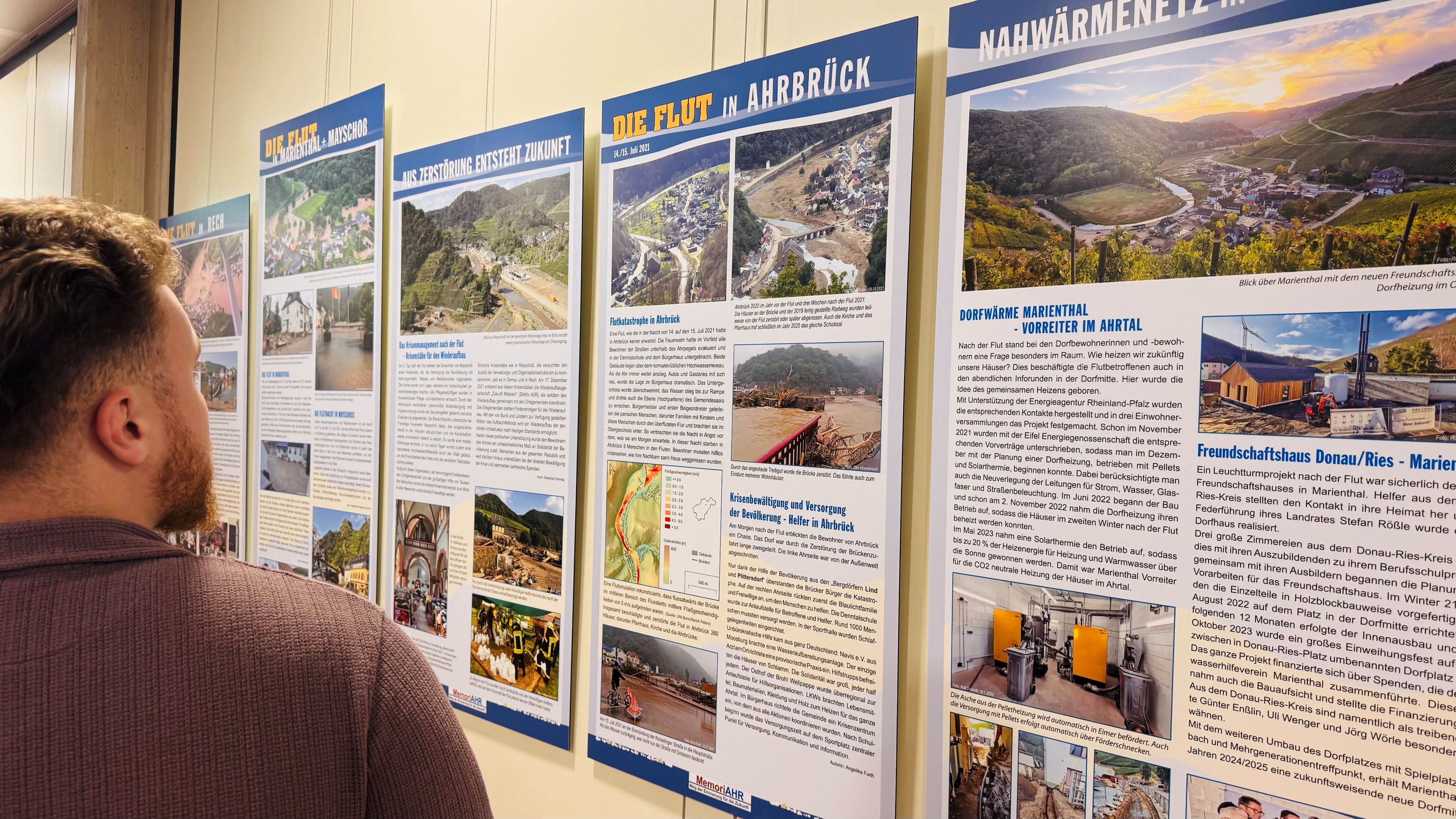 Nach dem Landtag in Mainz ist die Ausstellung zur Flutkatastrophe im Ahrtal bis zum 28. August im Euskirchener Kreishaus zu sehen.