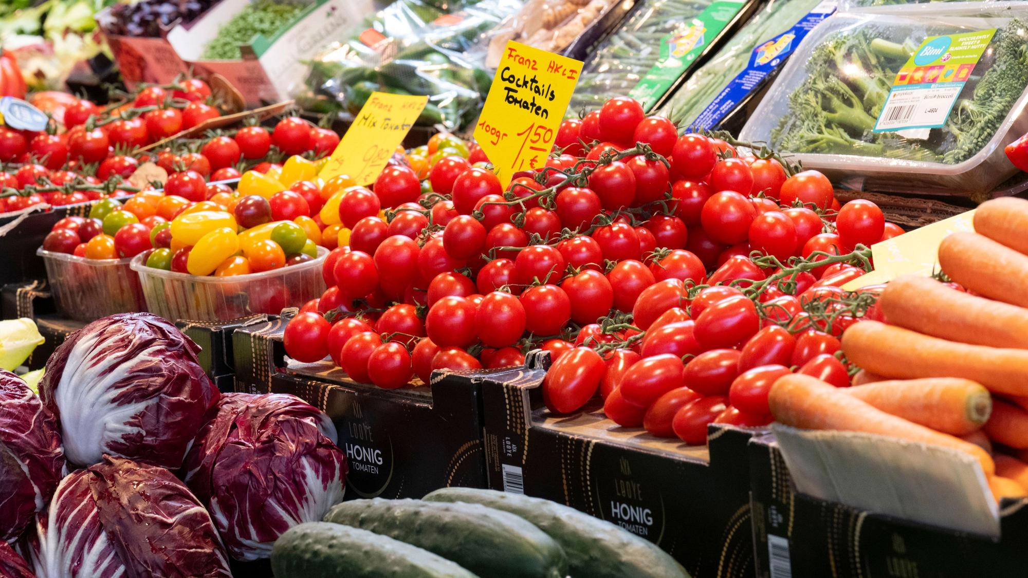 Der Wocheneinkauf wird für viele Familien immer teurer.