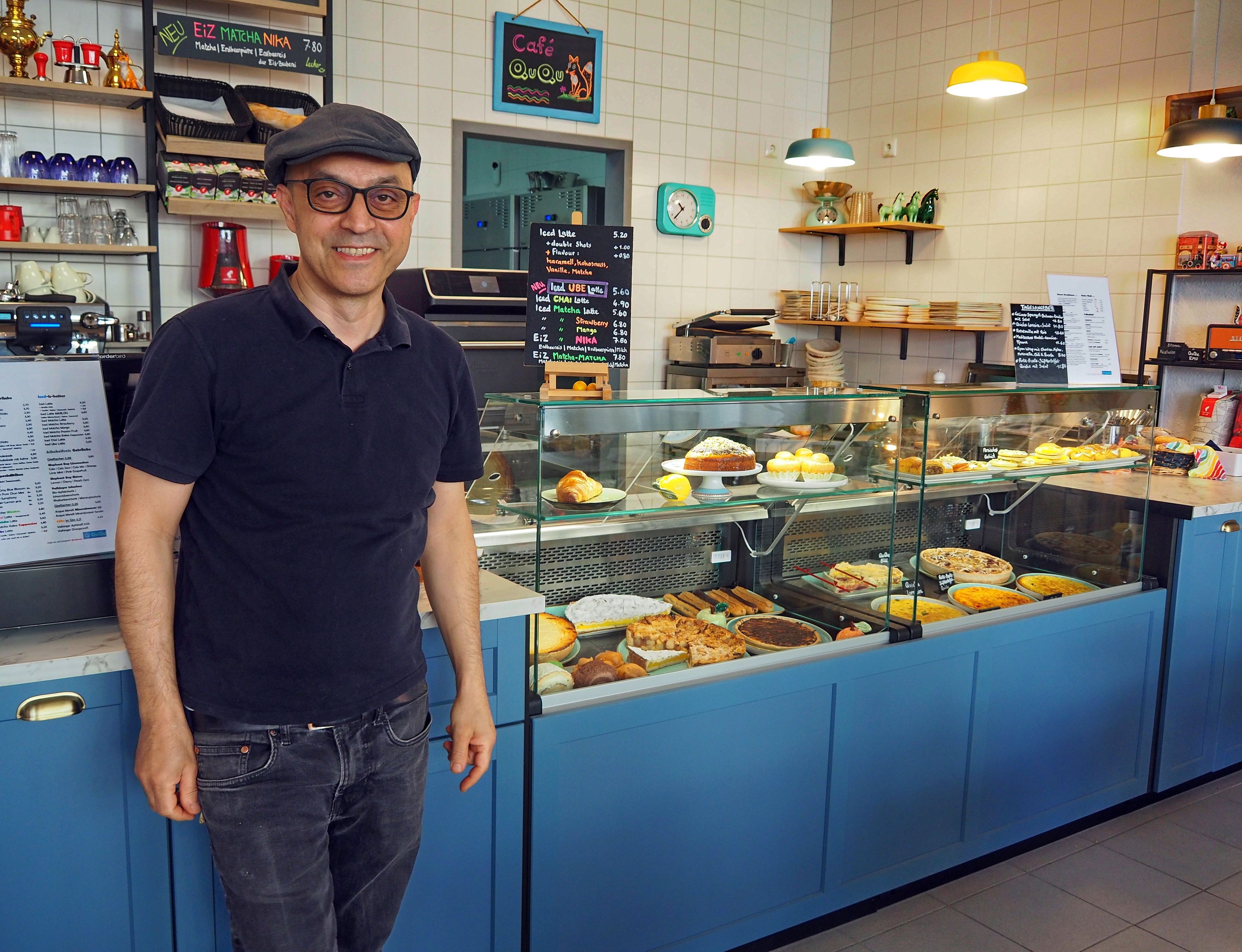 Hadi Sanawi öffnete das Café Ququ in der Goltsteinstraße, im ehemaligen Feinkost-Seemann-Lokal.