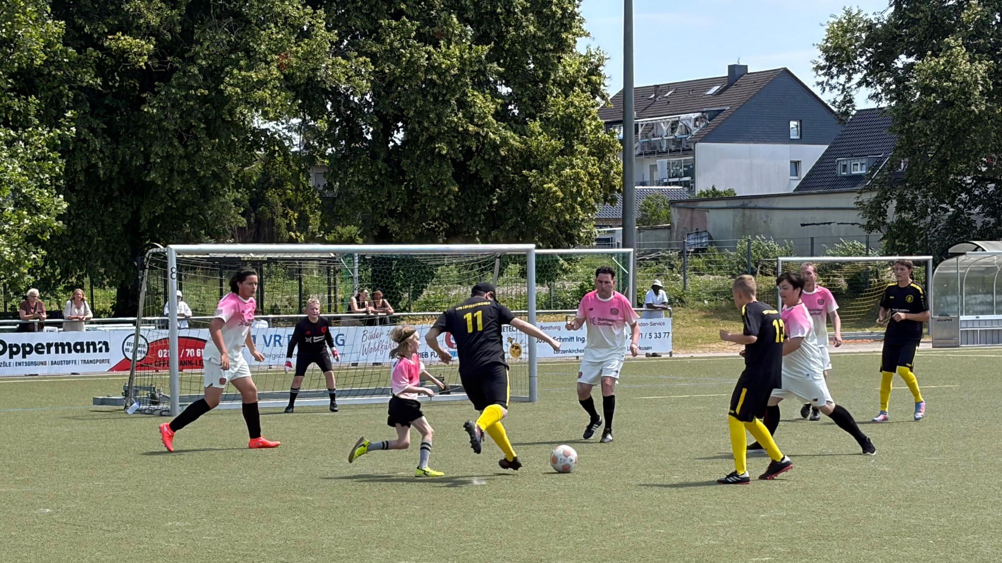 Die inklusive Mannschaften des SSV Lützenkirchen und von Bayer 04 trafen zuletzt aufeinander.