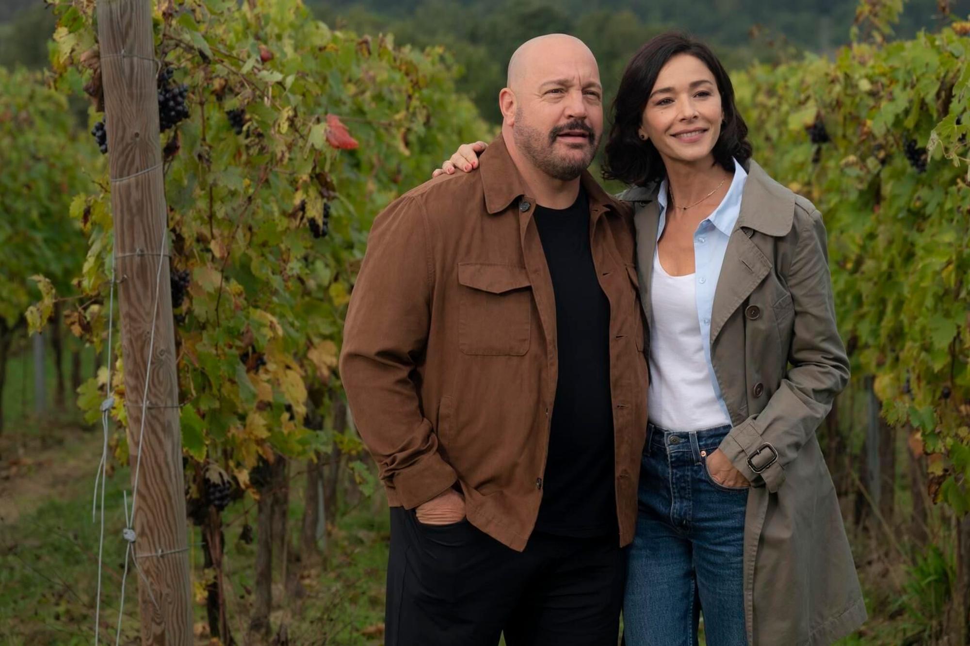 Gia (Nicole Grimaudo) zeigt Matt (Kevin James) ihre Heimat. (Bild: Leonine/Constantin Film Distribution GmbH)