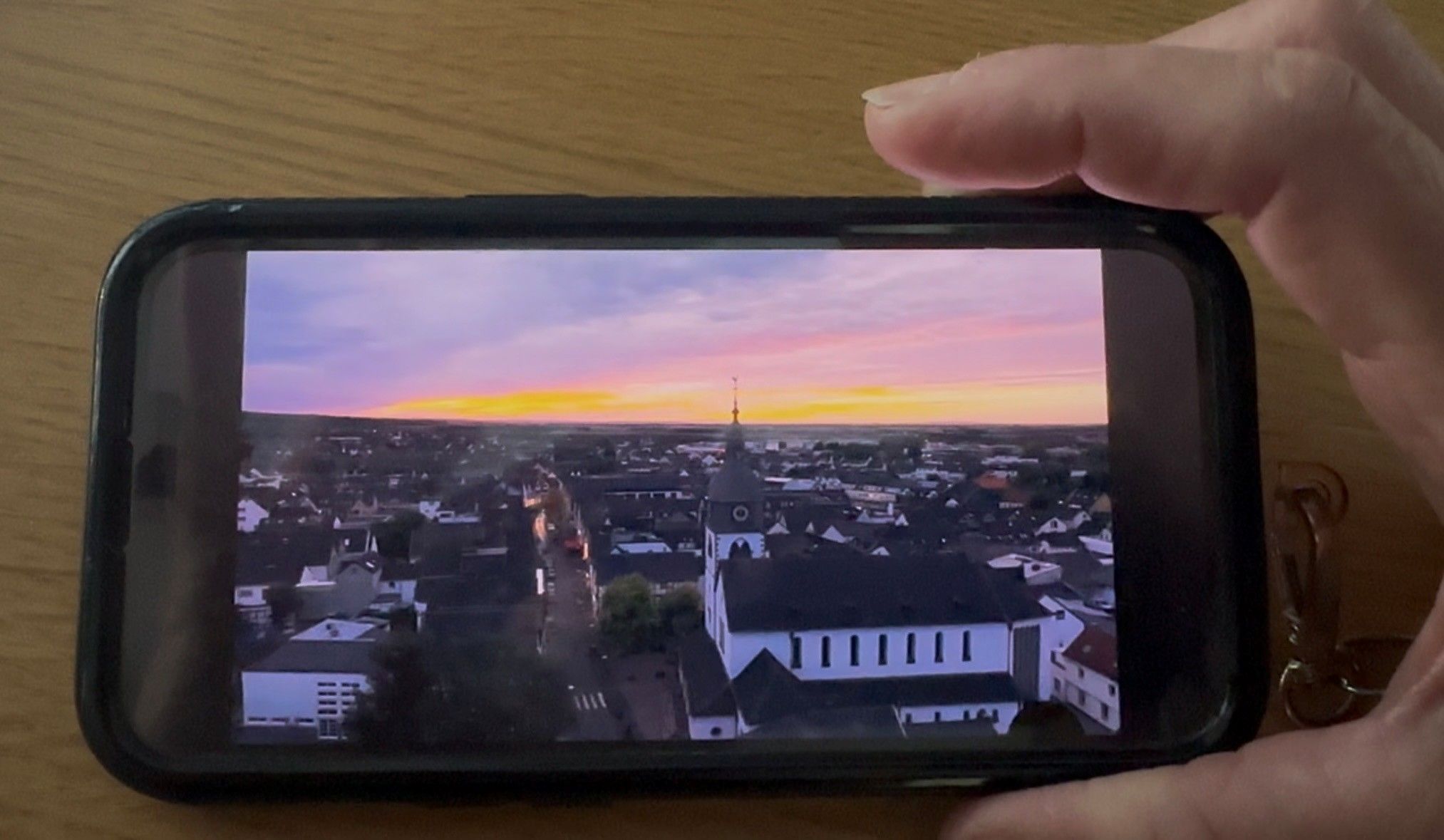 Handy zeigt das Abspielen des Films