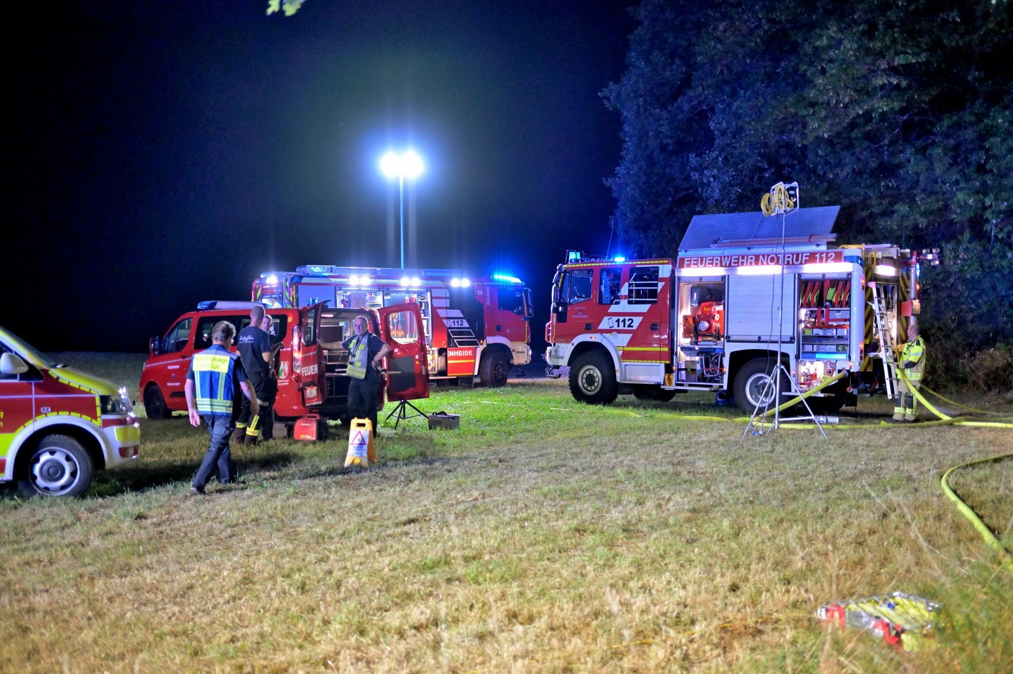 Die Feuerwehr bei einem Einsatz in Marienheide