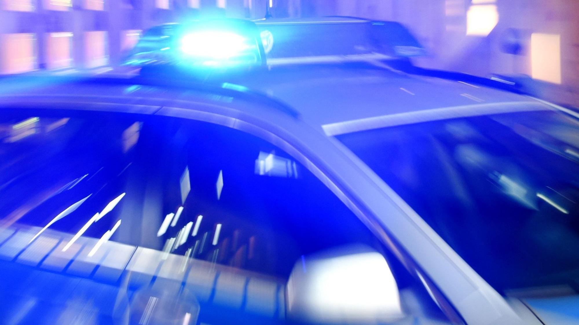 Die Polizei verfolgte einen auffälligen Autofahrer.