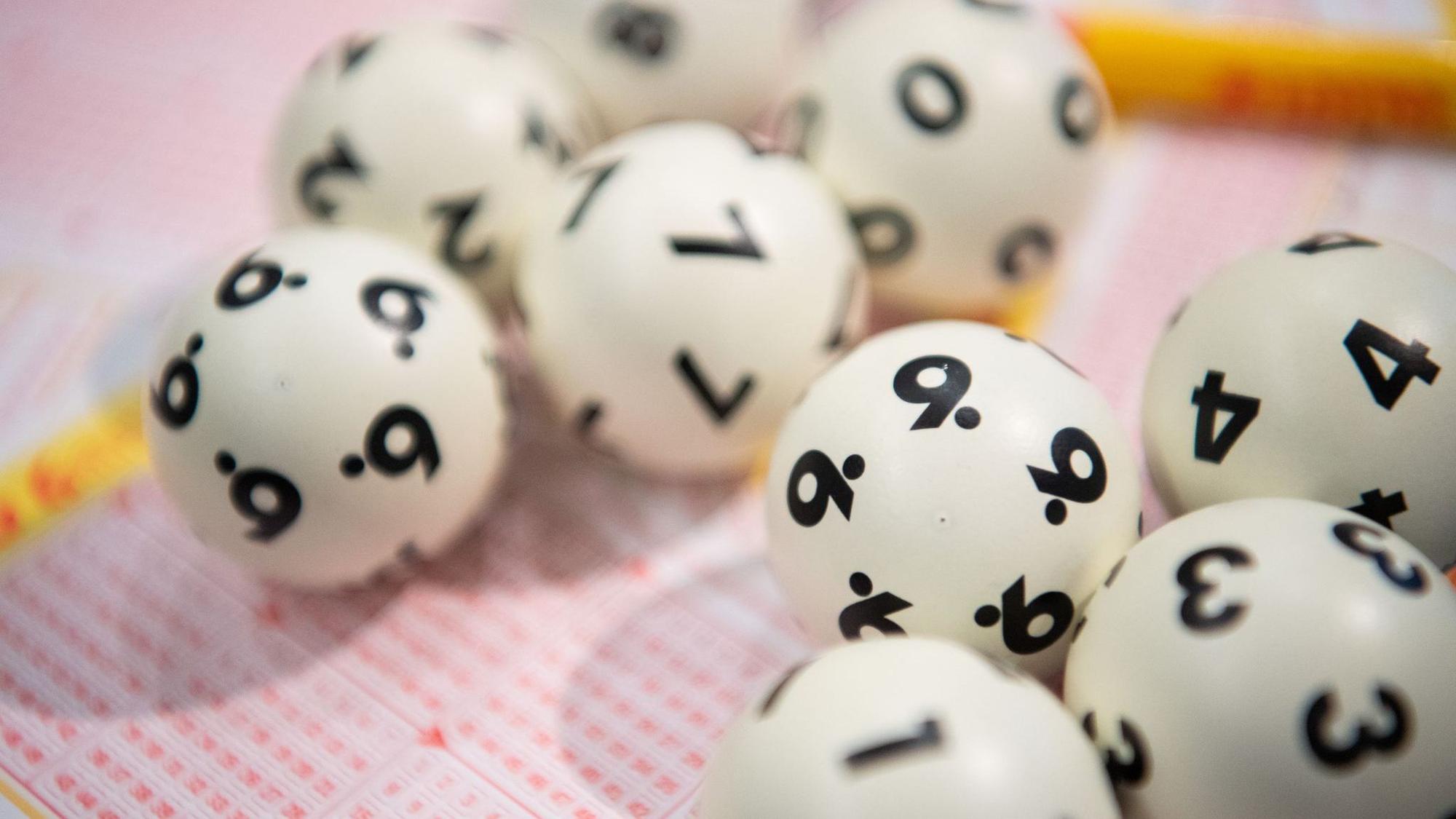 Nach Monaten ohne Hauptgewinn ist der Lotto-Jackpot nun geknackt worden. (Symbolbild)