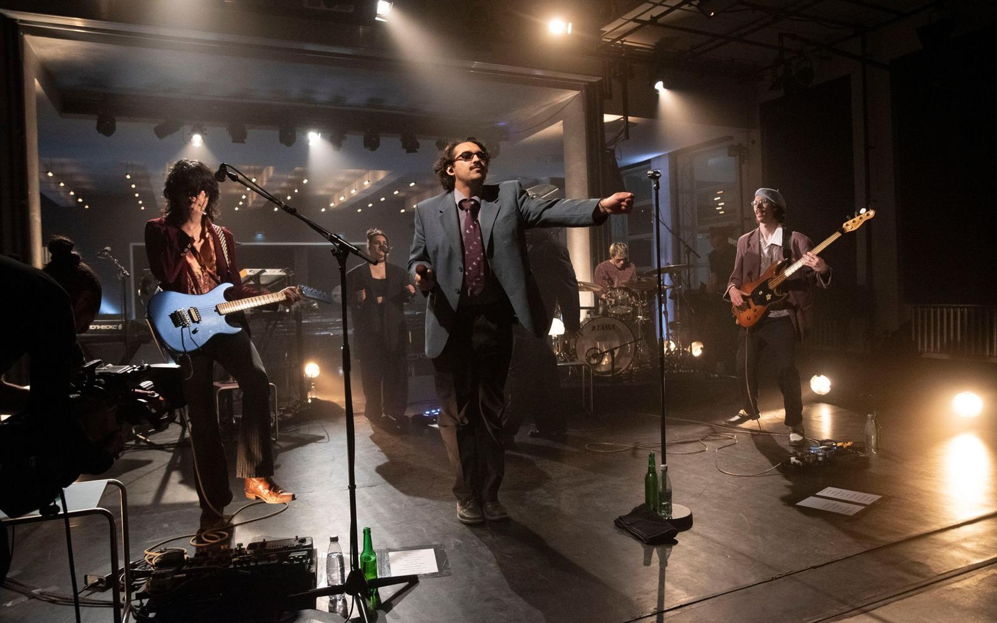 Unter den ersten Konzerten der diesjährigen „Summer Edition“ von „Pop Around the Clock“ findet sich unter anderem auch ein Gig der Band Tiavo im Bauhaus Dessau. (Bild: ZDF/Thomas Ruttke)