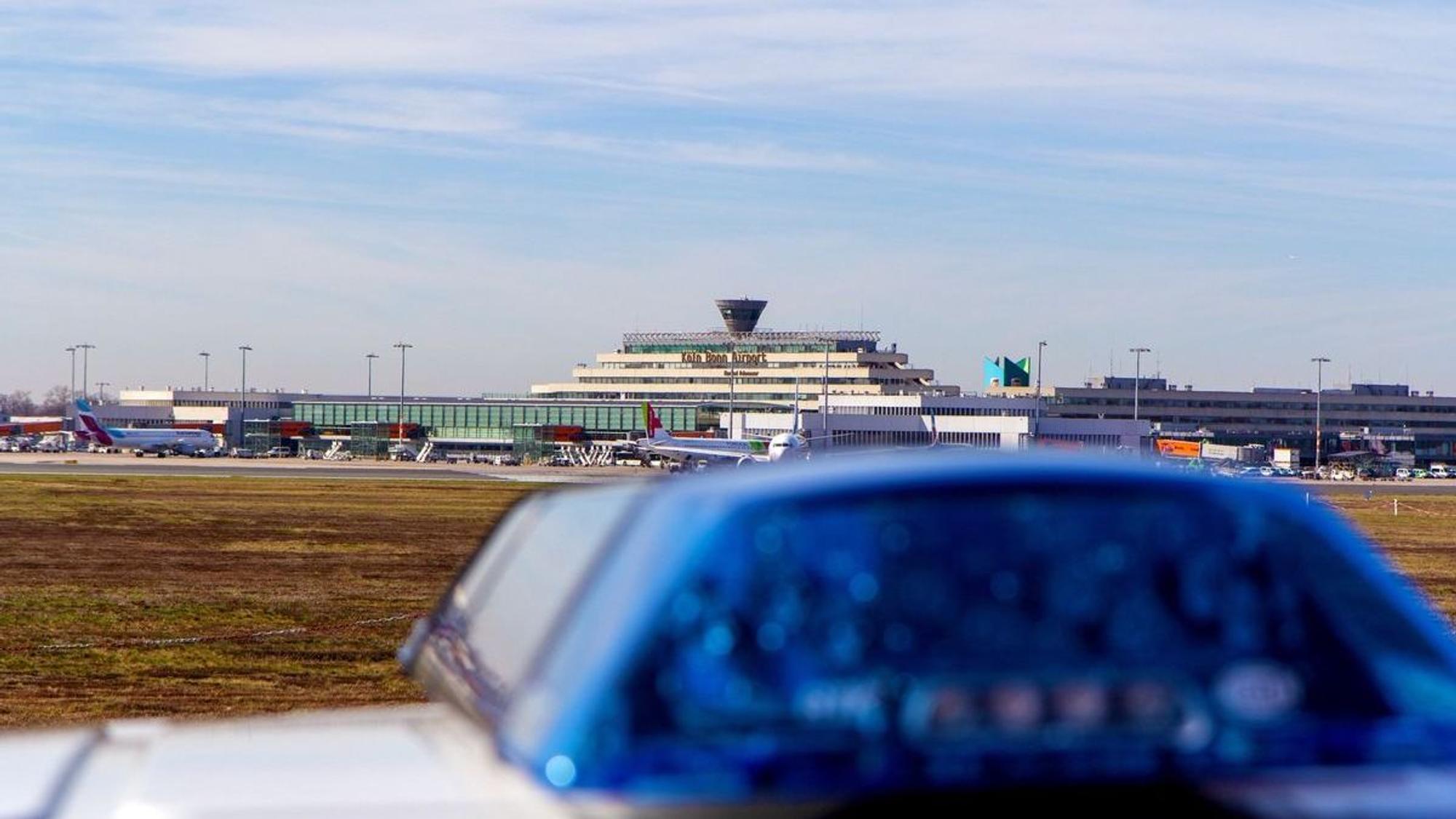 Ein Symbolbild der Bundespolizei am Flughafen Köln/Bonn.