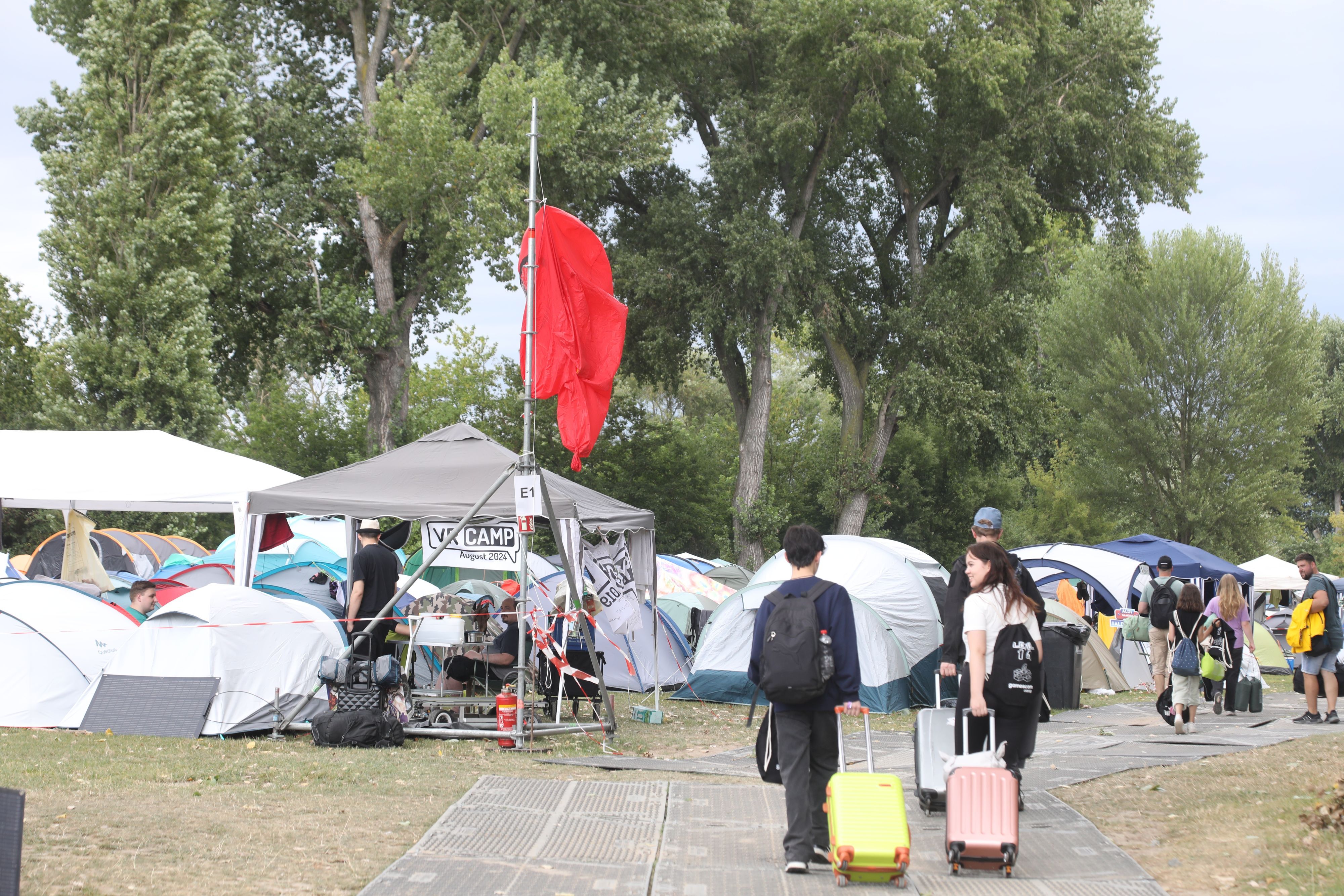 Das Zeltlager des Gamescom-Camps im Jugendpark Köln.