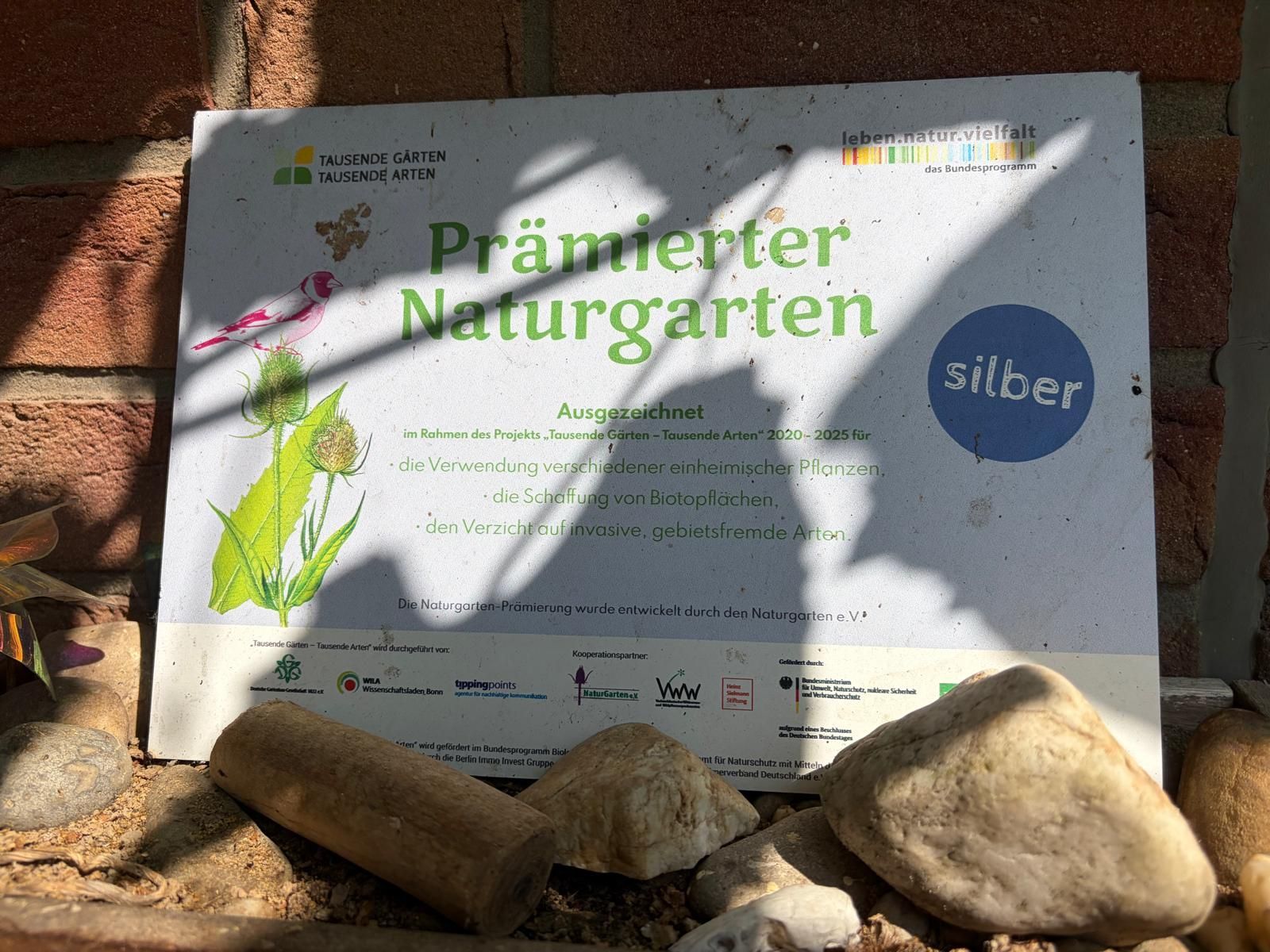 Die Zertifizierung war für Jaqueline Blum zugleich ein Ansporn, sich noch intensiver mit dem Thema Naturgarten auseinanderzusetzen.
