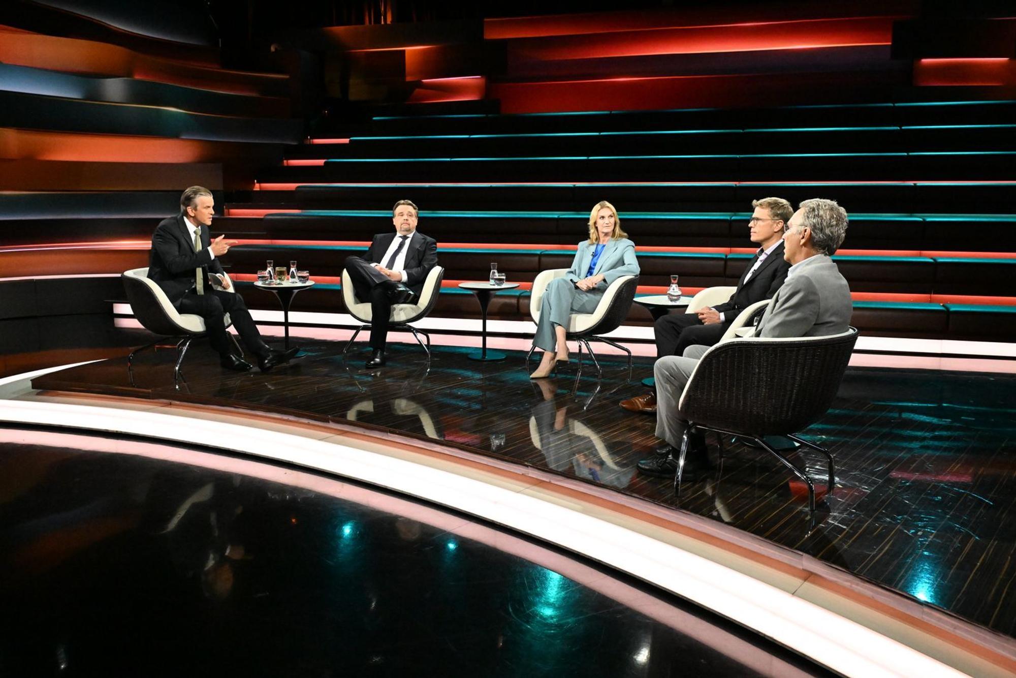 Die Runde bei „Markus Lanz“ befasste sich am Donnerstagabend mit der Migrationsfrage. (Bild: ZDF / Cornelia Lehmann)