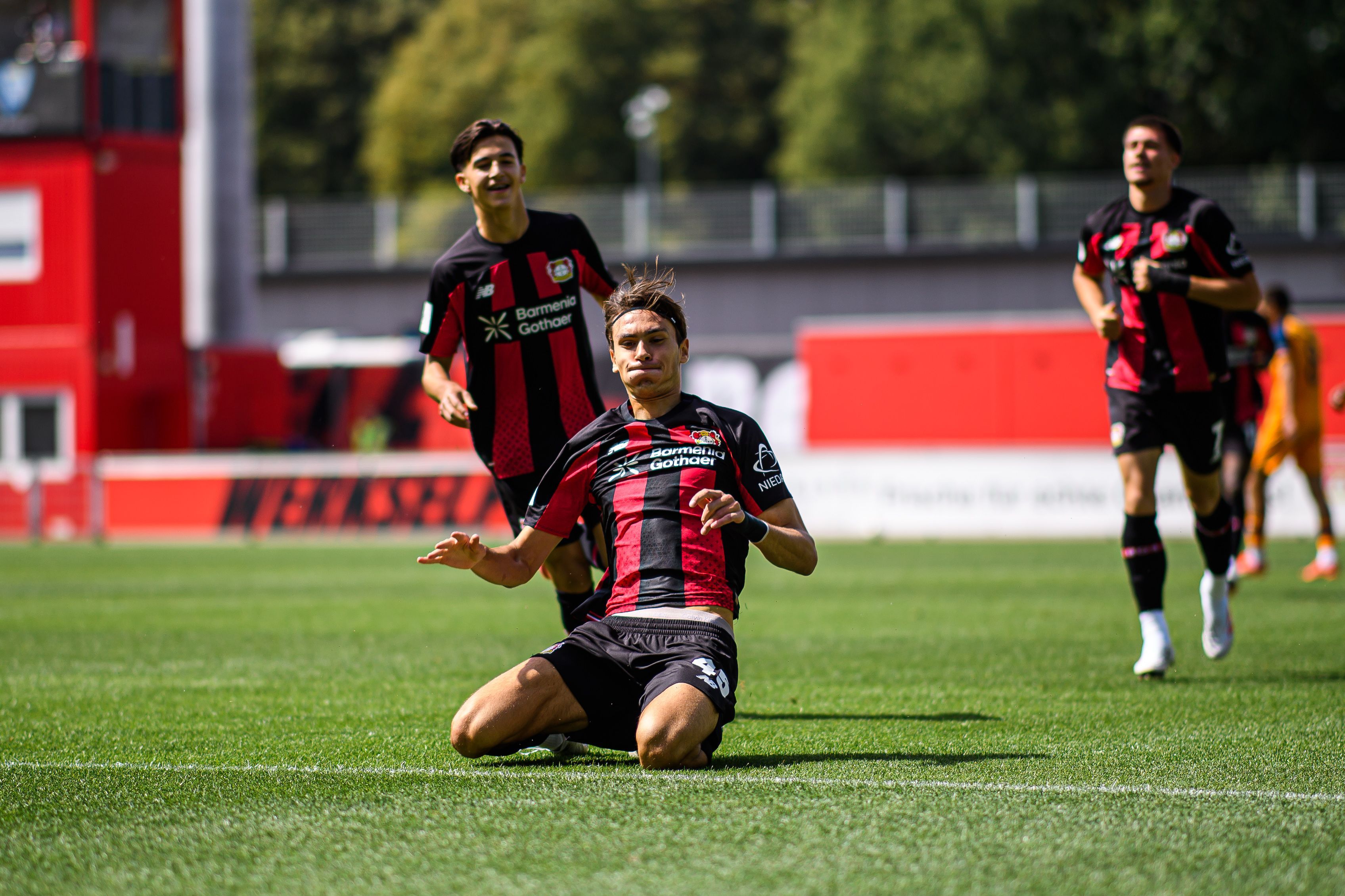 Bayer-Stürmer Aleksa Damjanovic