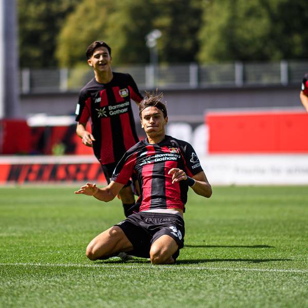 Bayer-Stürmer Aleksa Damjanovic