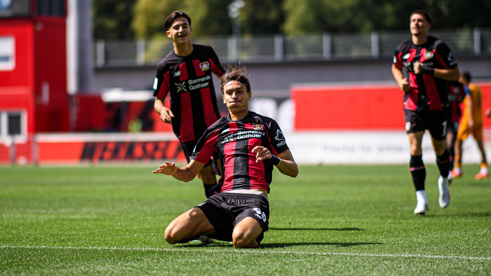 Bayer-Stürmer Aleksa Damjanovic