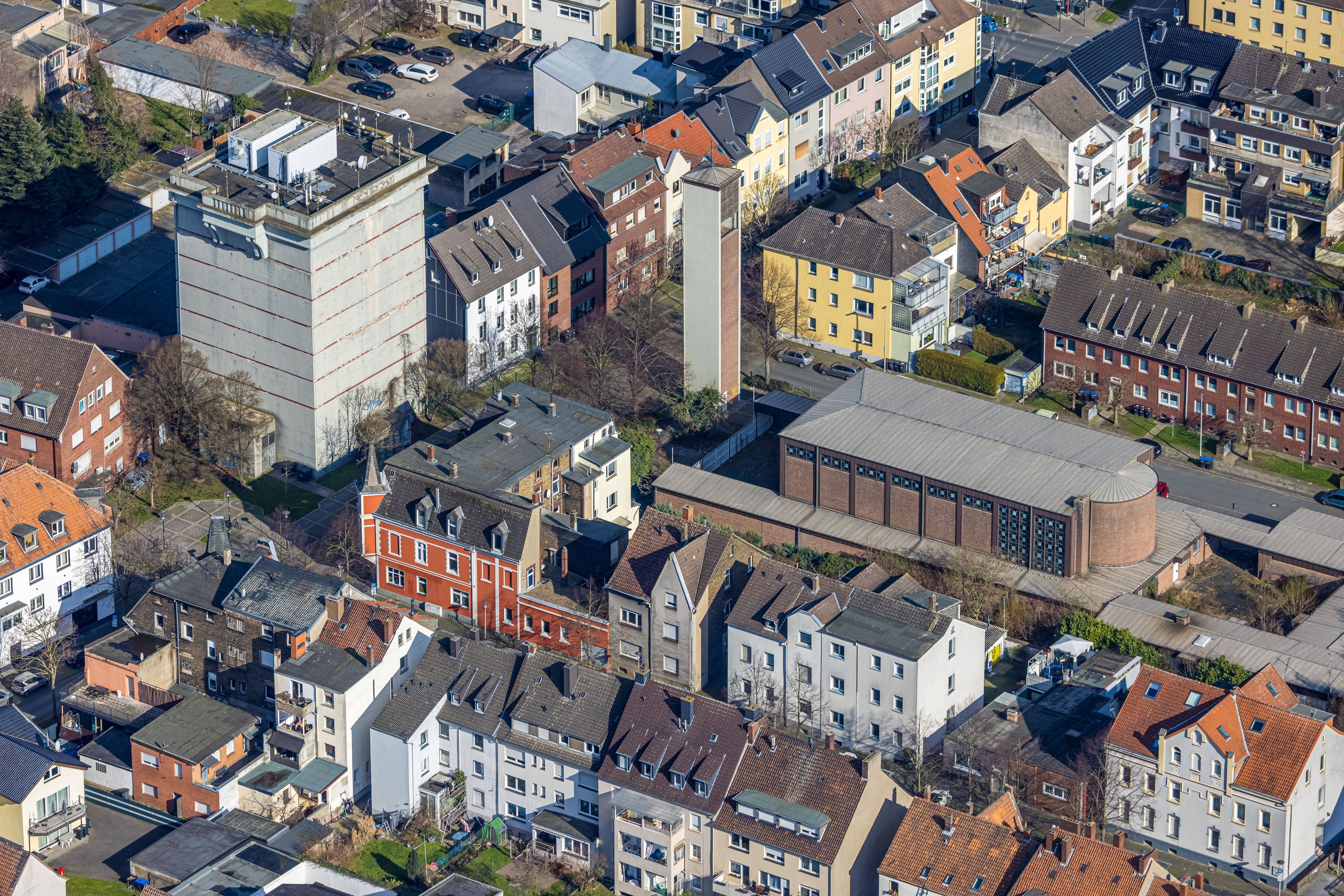 Luftbild, Heilig-Geist-Kirche, Taubenstraße Ecke Feidikstraße, Hochbunker Feidikstraße, Mitte, Hamm, Ruhrgebiet, Nordrhein-Westfalen, Deutschland ACHTUNGxMINDESTHONORARx60xEURO *** Aerial view, Holy Spirit Church, Taubenstraße corner Feidikstraße, high bunker Feidikstraße, Mitte, Hamm, Ruhr area, North Rhine Westphalia, Germany ATTENTIONxMINESTHONORARx60xEURO