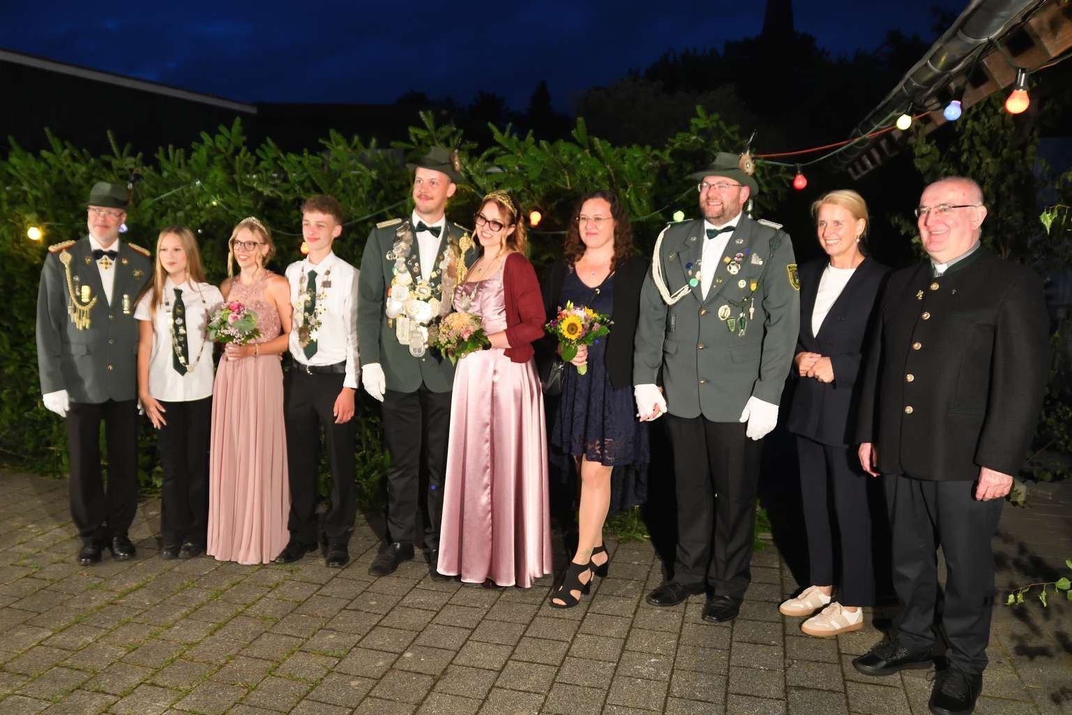 Das Foto zeigt die Krönung der neuen Majestäte der Thierer Schützen.