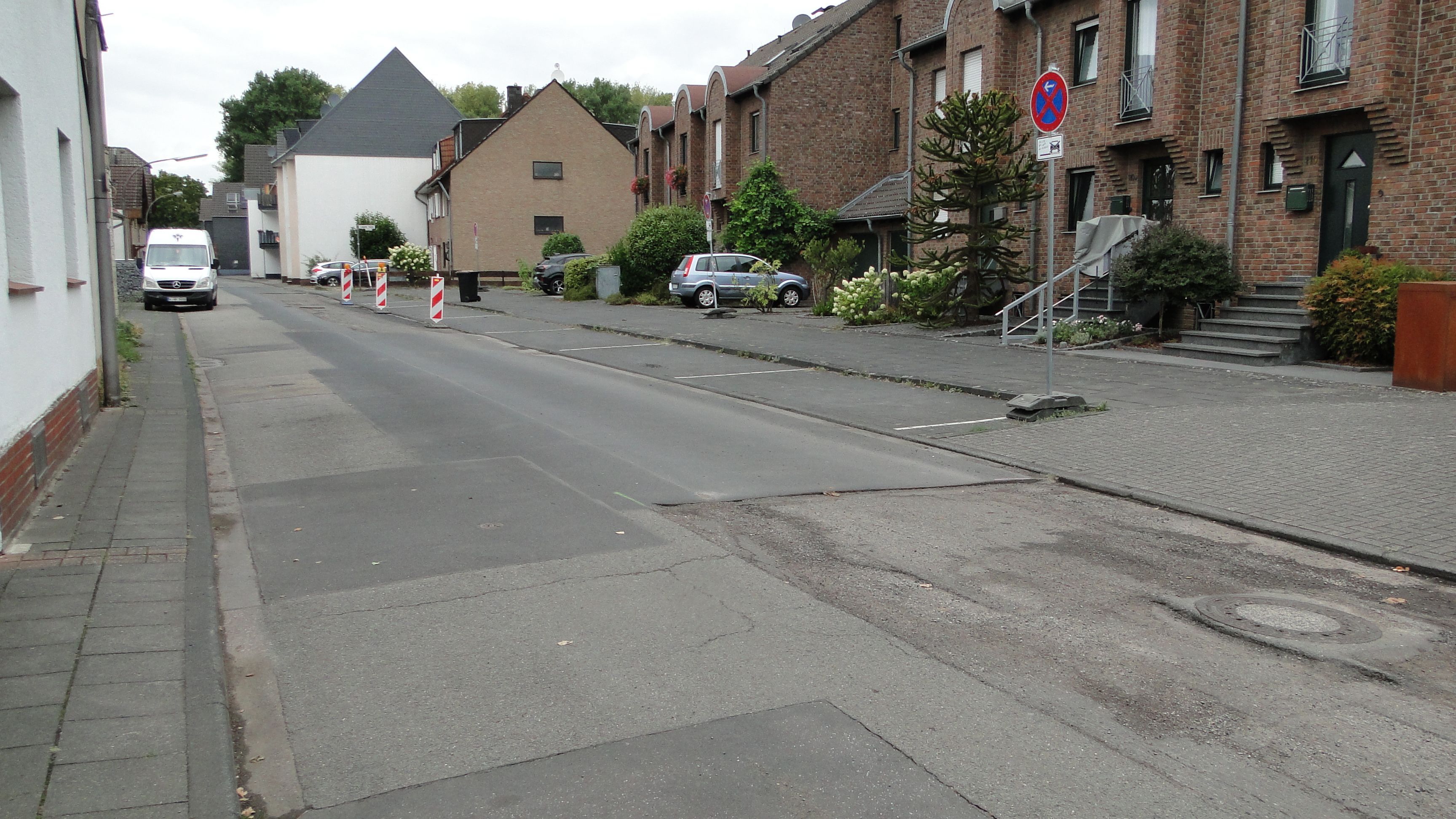 Der Fahrbahnabschnitt am nördlichen Ende der Cohnenhofstraße soll ausgebessert werden.