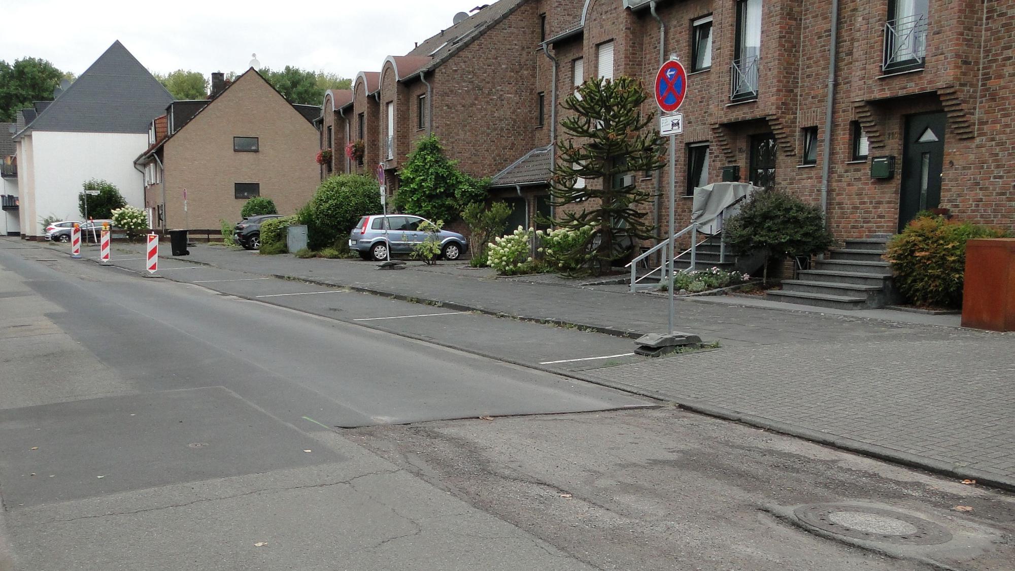 Der Fahrbahnabschnitt am nördlichen Ende der Cohnenhofstraße soll ausgebessert werden.