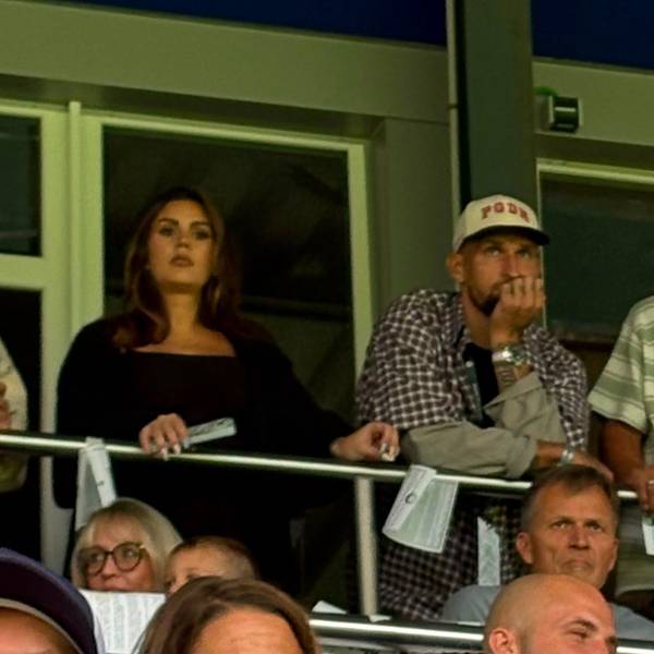 Robert Andrich und Alicia Andrich beim Pokalspiel von Bayer 04 in der vergangenen Woche in Wiesbaden.