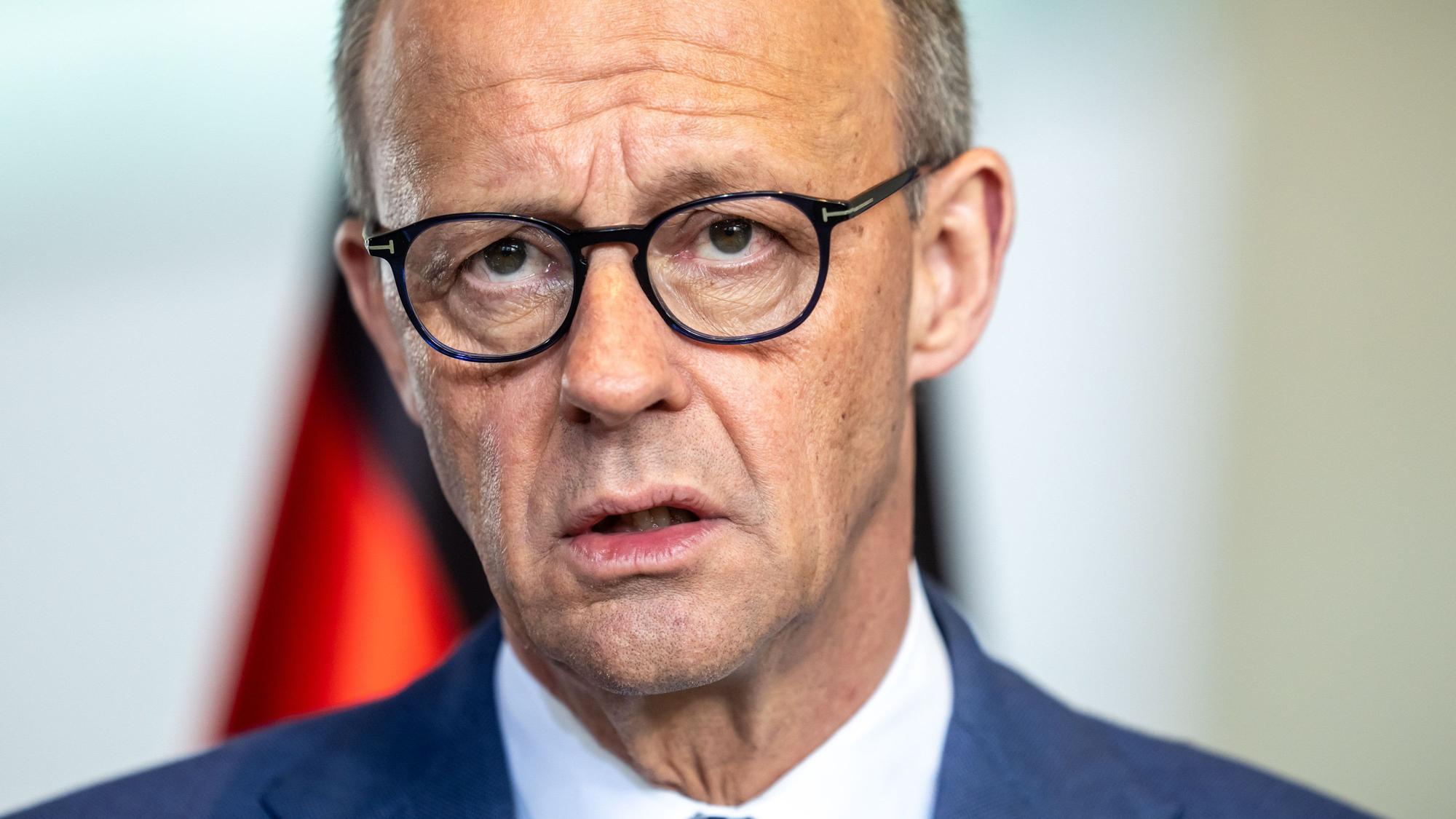 Bundeskanzler Friedrich Merz (CDU) spricht bei einer Pressekonferenz im Bundeskanzleramt (Archivfoto).