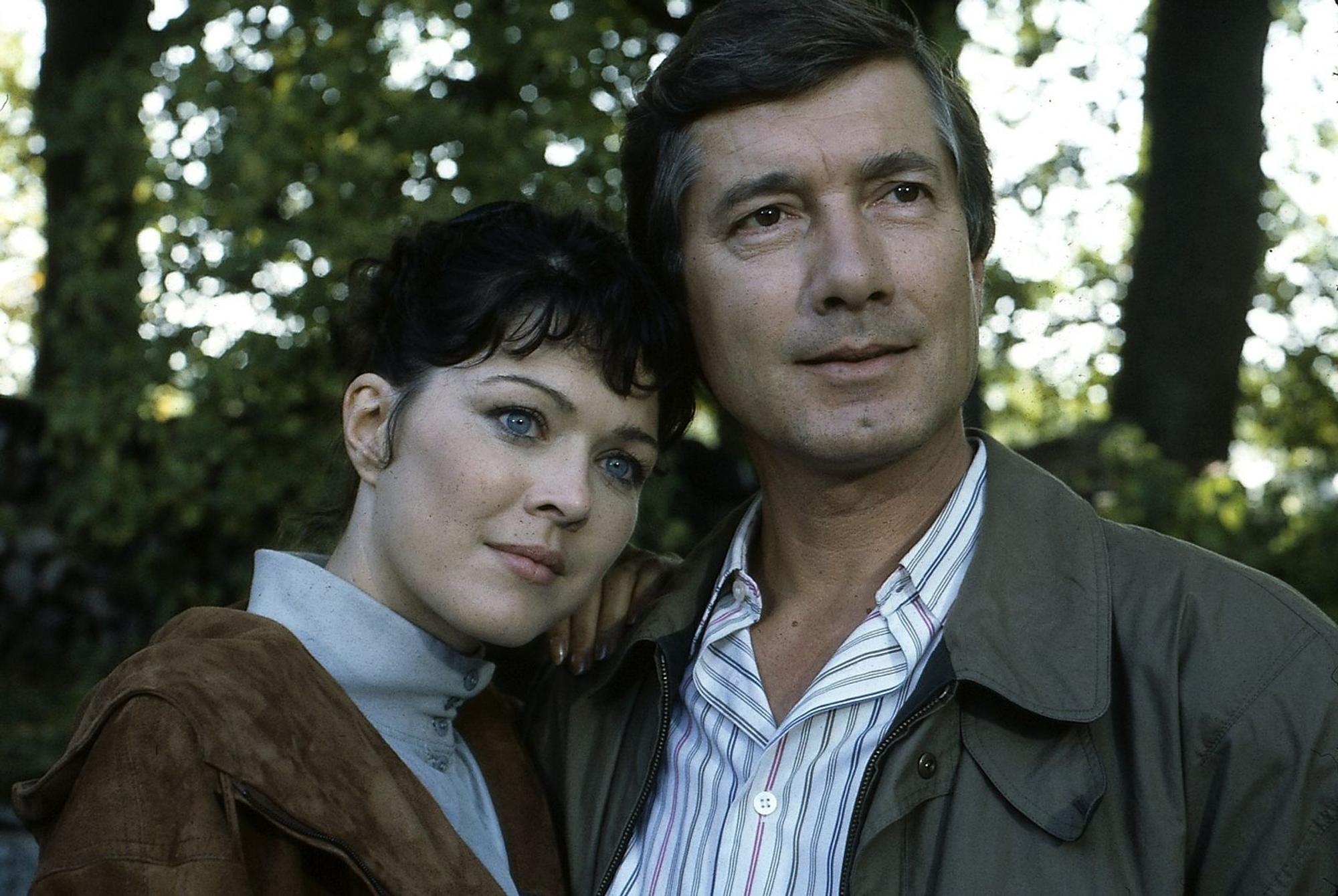 Die Tierärztin Angelika Grassmann (Anja Kruse) wird die zweite Ehefrau von Martin Rombach (Christian Wolff). (Bild: ZDF/Karl Reiter/Neue Deutsche Filmgesellschaft mbH)