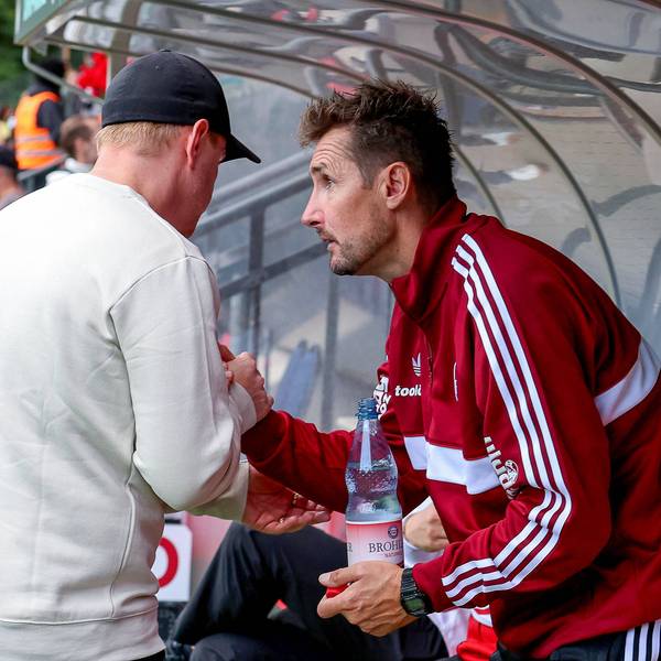 22.08.2026, xsscx, Fußball, DFB-Pokal 1. Runde, Viktoria Köln - 1. FC Nürnberg, Sportpark Höhenberg, Saison 2026 2027: Marian Wilhelm Cheftrainer Viktoria Köln gratuliert Miroslav Klose Cheftrainer 1. FC Nürnberg nach dem Sieg in der ersten Runde des DFB-Pokal DFB regulations prohibit any use of photographs as image sequences and or quasi-video. Photo: xSandraxScherningxPressefotoKochx Nordrhein-Westfalen Deutschland *** August 22, 2026, xsscx, Soccer, DFB Cup First Round, Viktoria Cologne vs. 1. FC Nuremberg, Sportpark Höhenberg, 20262027 Season: Marian Wilhelm, head coach of Viktoria Cologne, congratulates Miroslav Klose, head coach of 1. FC Nuremberg, after the victory in the first round of the DFB Cup. DFB regulations prohibit any use of photographs as image sequences and/or quasi-video. Photo: xSandraxScherningxPressefotoKochx North Rhine-Westphalia, Germany