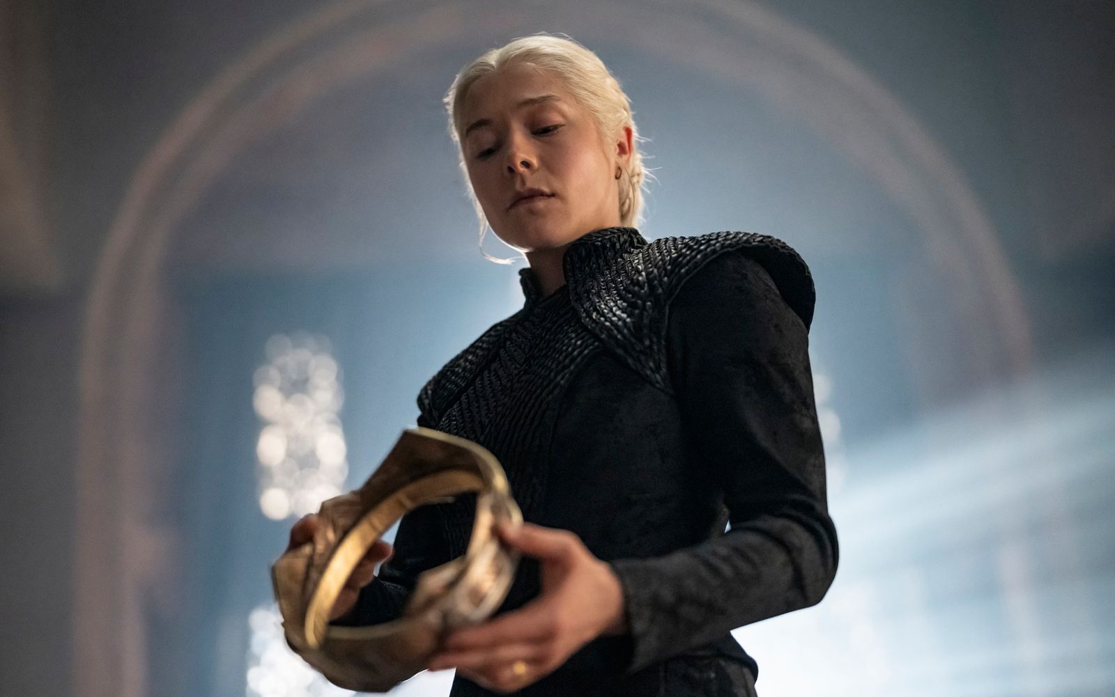 Am Ziel? Königin Rhaenyra (Emma D'Arcy) hält endlich die Krone ihres Vaters in den Händen. (Bild: HBO MAX)