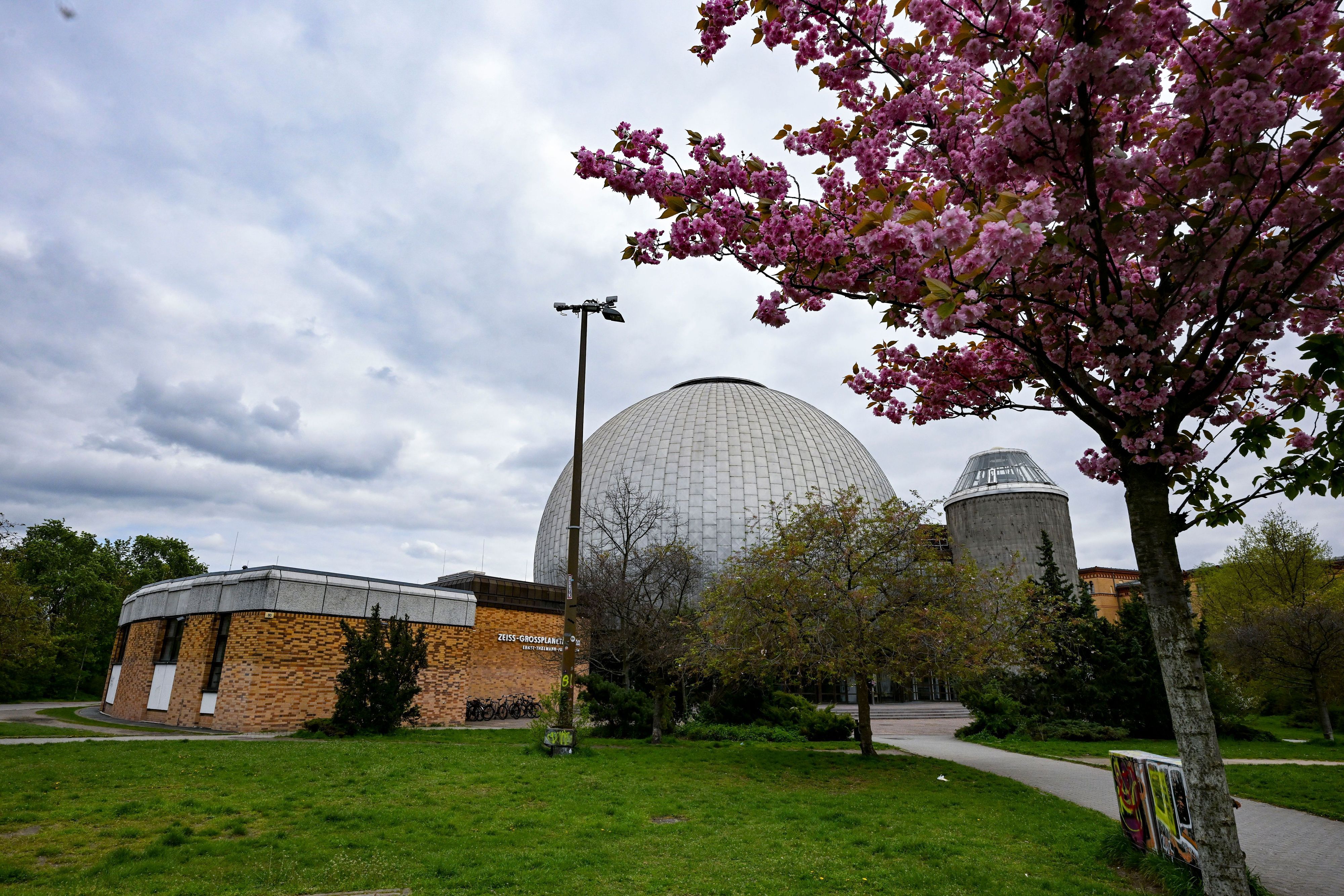 Unweit des Zeiss-Großplanetariums in Prenzlauer Berg wurde die Ffrauenleiche gefunden. (Symbolfoto)