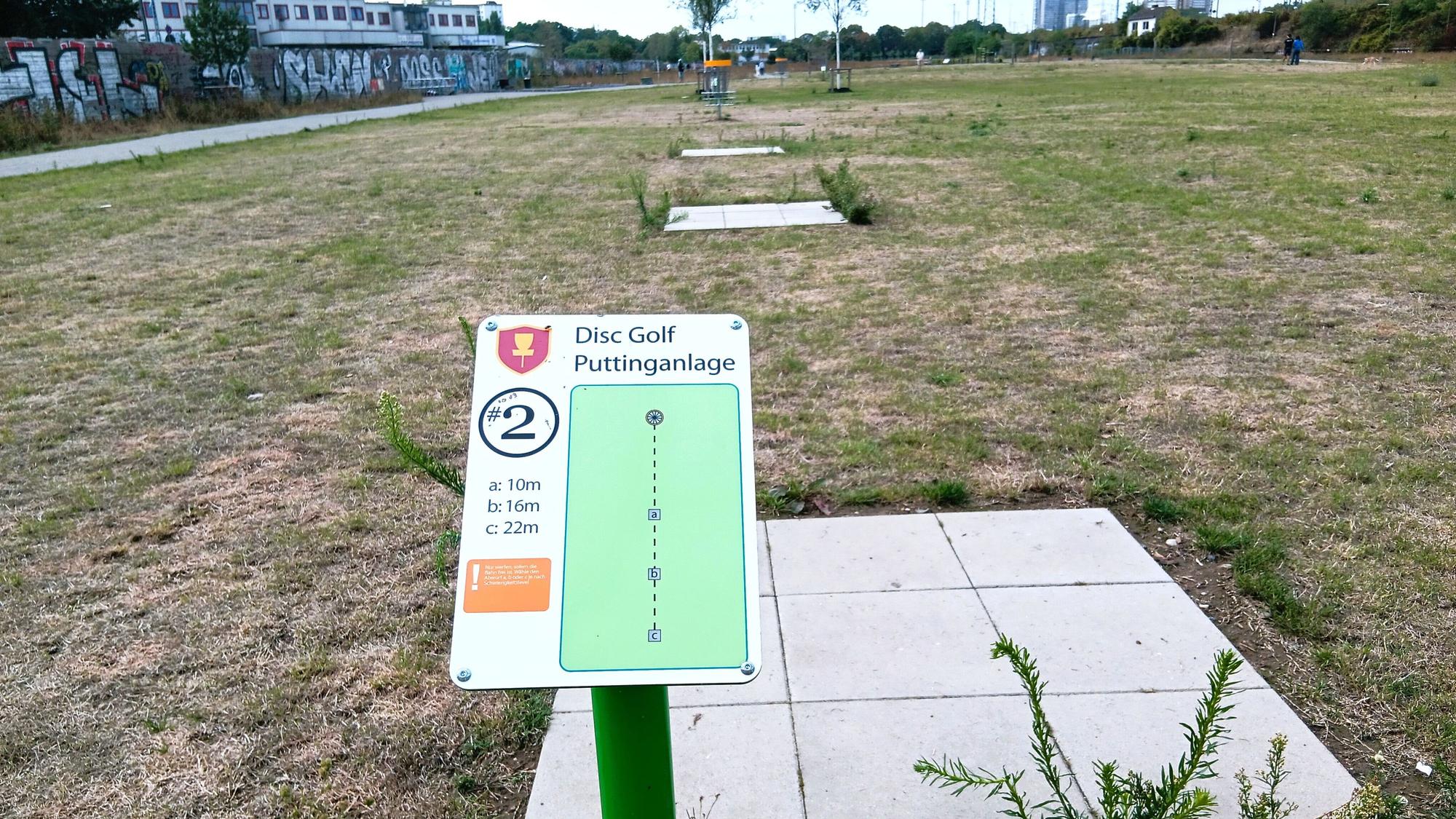 Discgolf-Anlage im Sportpionierpark in Raderberg.