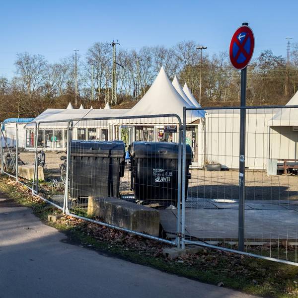 Die Stadt Köln will die Flüchtlingsunterkunft am Südstadion schließen.