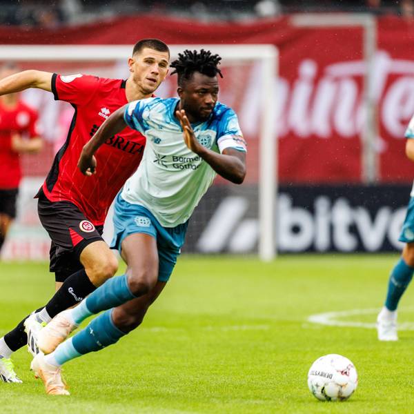 WIESBADEN, GERMANY - AUGUST 22: Edmond Tapsoba Bayer 04 Leverkusen, 12 is challenged by Moritz Flotho SV Wehen Wiesbaden, 28 during the first-round match between SV Wehen Wiesbaden vs. Bayer 04 Leverkusen at Brita Arena of the German Cup on August 22, 2026 in Wiesbaden, Germany. DFL REGULATIONS PROHIBIT ANY USE OF PHOTOGRAPHS AS IMAGE SEQUENCES AND/OR QUASI-VIDEO. Hessen Germany Copyright: xStephanxHahnex