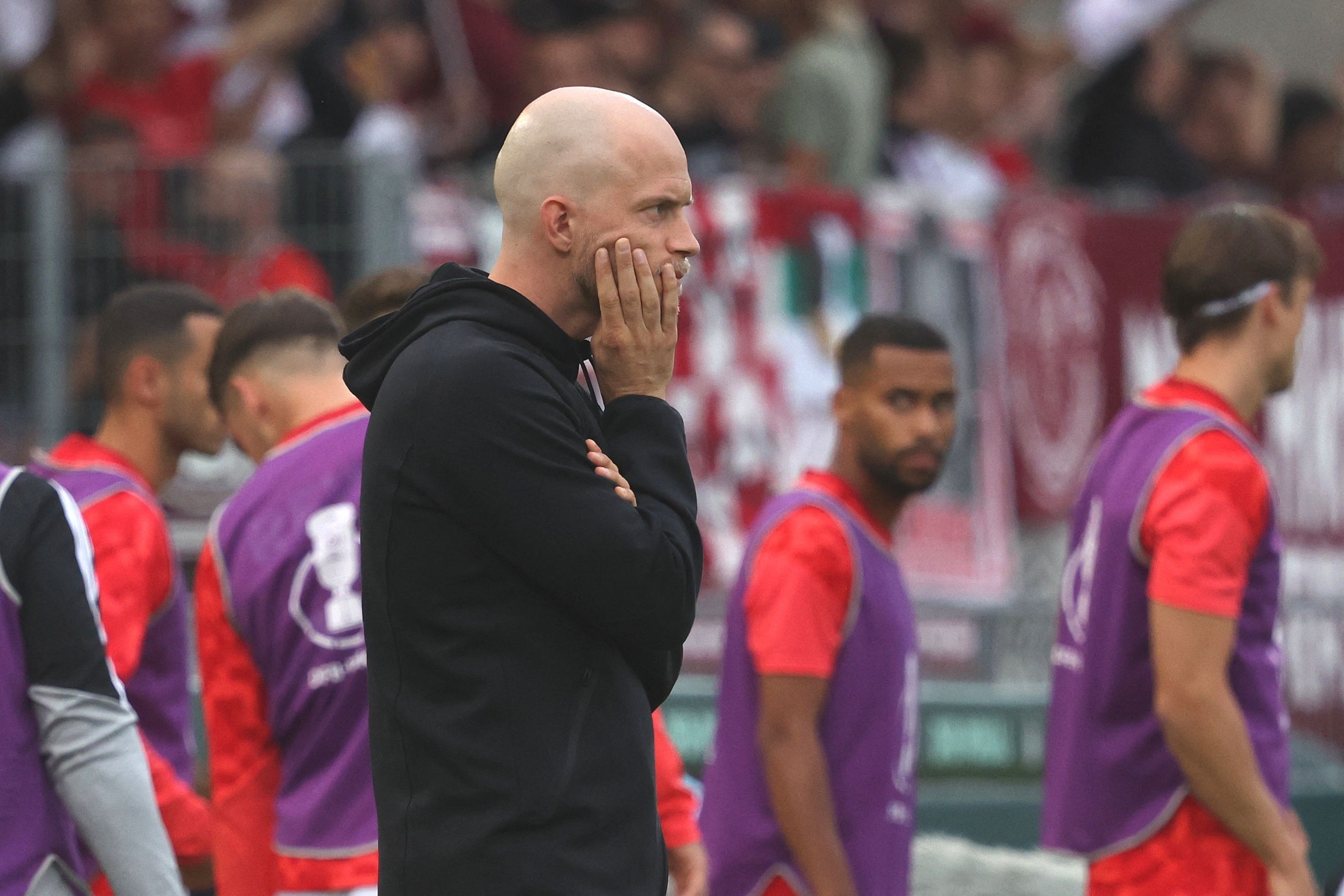 Au Backe: René Wagner blickte mit dem 1. FC Köln am Montagabend in Würzburg tief in den Abgrund.
