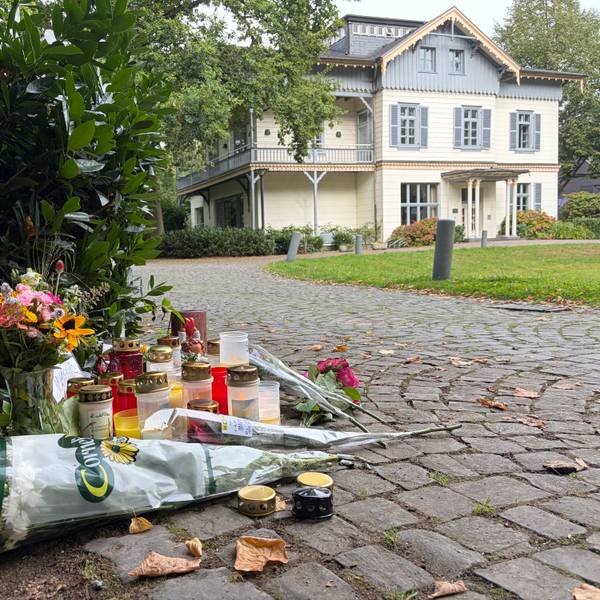 Ein 20‑Jähriger ist am Dienstagabend, 25. August, im Wuppermann-Park in Schlebusch erstochen worden. Zuvor hatte es einen Streit gegeben.