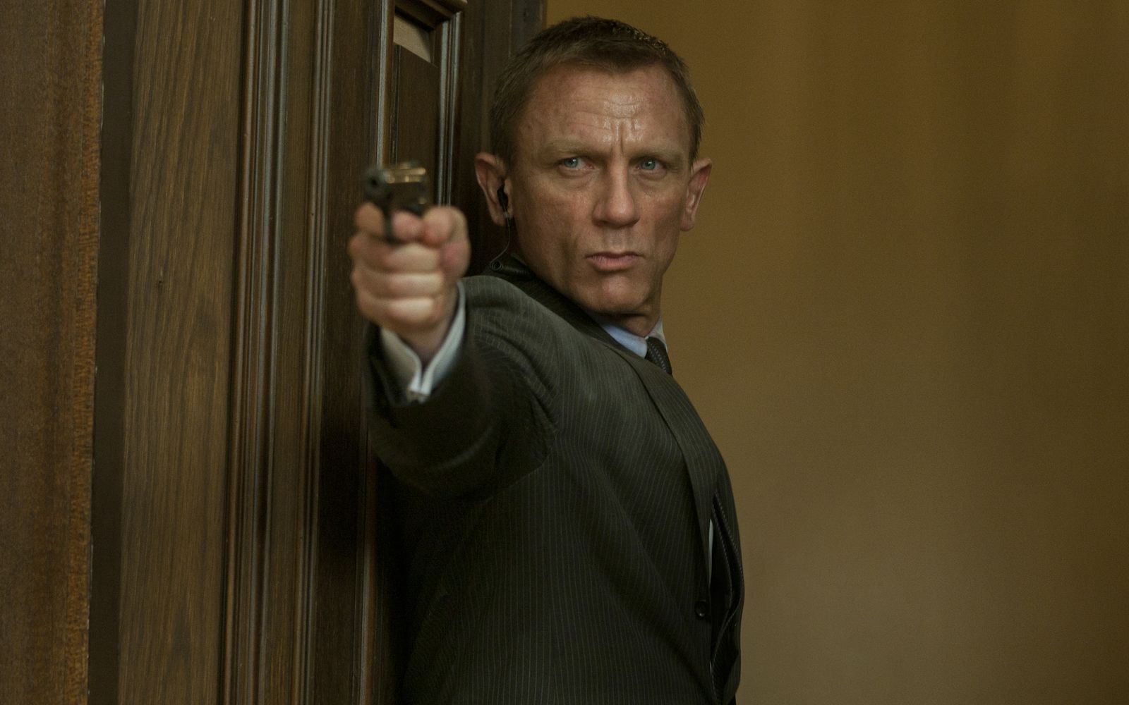 Auch einer sensiblen, gestohlene Liste muss James Bond „007“ (Daniel Craig) habhaft werden. (Bild: Skyfall © 2012 Danjaq, LLC, United Artists Corporation and Columbia Pictures Industries)