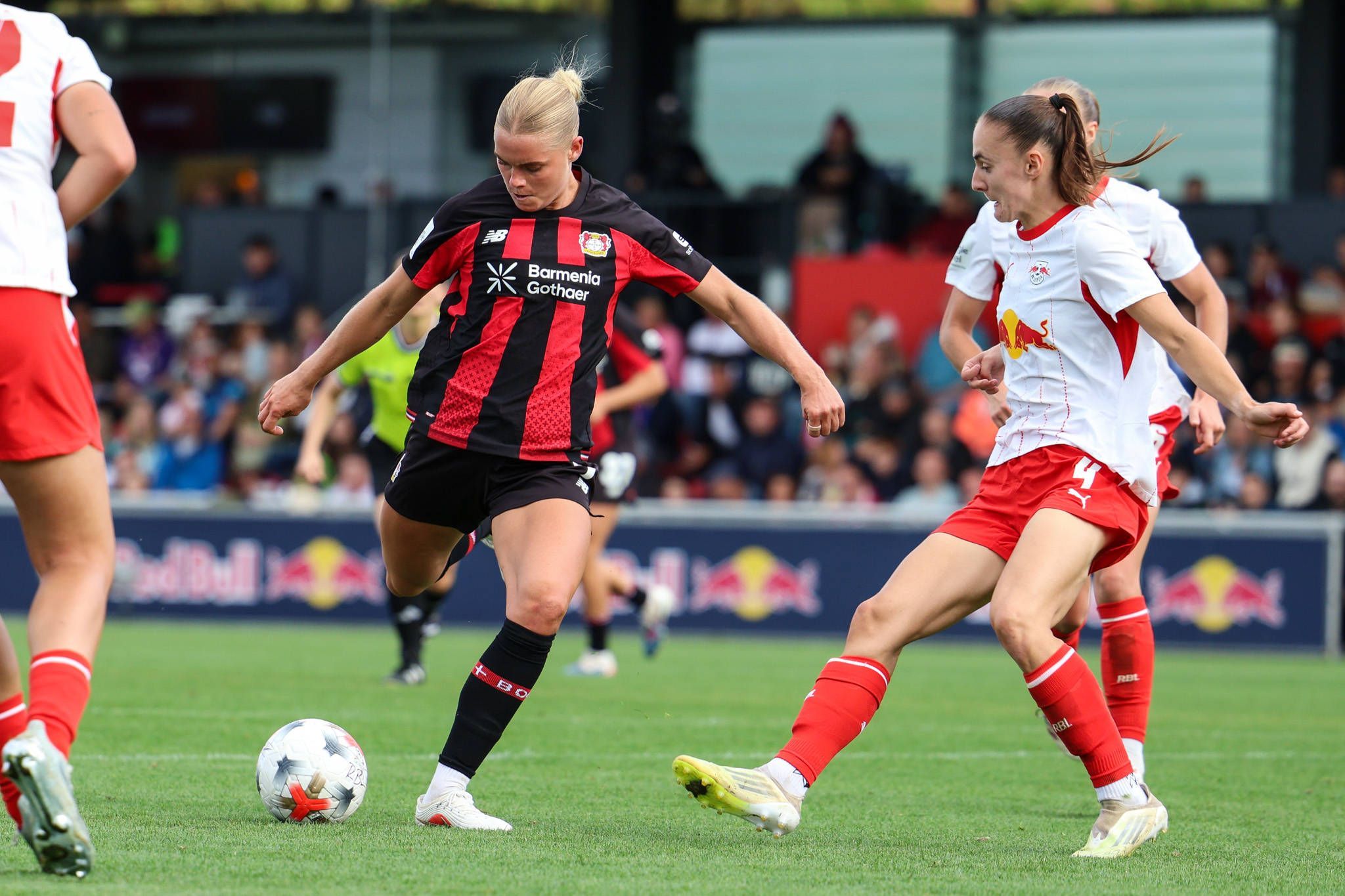 Deutschland: Fußball Google Pixel Frauen-Bundesliga 2026 - 2027, 1. Spieltag - RB Leipzig gegen Bayer 04 Leverkusen, Trainingszentrum von RB Leipzig Leipzig: Cornelia Kramer Bayer 04 Leverkusen Frauen, 7 Abschluss *** Germany Soccer Google Pixel Women s Bundesliga 2026 2027, Matchday 1: RB Leipzig vs. Bayer 04 Leverkusen, RB Leipzig Training Center, Leipzig, Cornelia Kramer, Bayer 04 Leverkusen Women s Team, 7th goal Copyright: xLucasxWalterx
