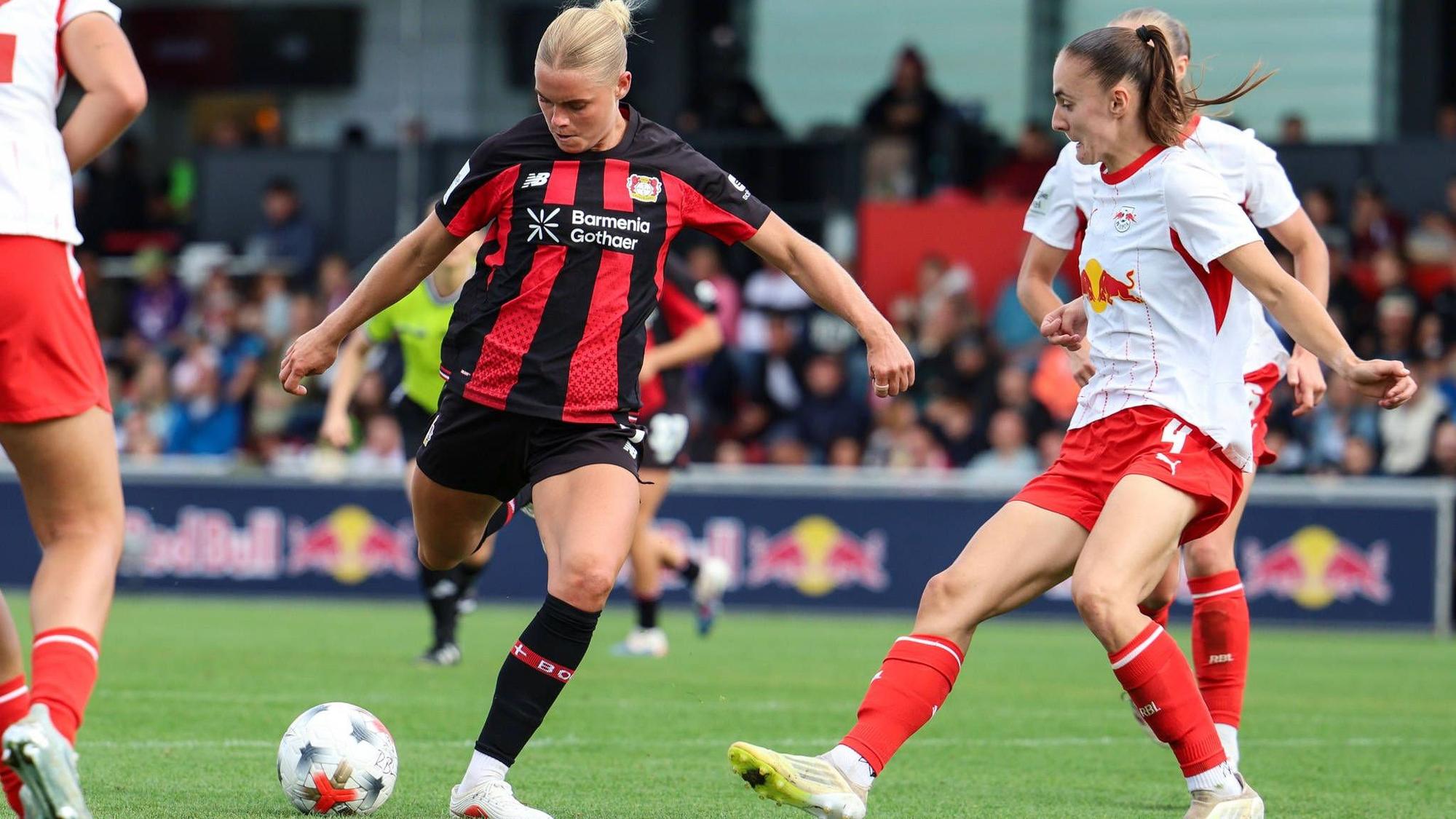 Deutschland: Fußball Google Pixel Frauen-Bundesliga 2026 - 2027, 1. Spieltag - RB Leipzig gegen Bayer 04 Leverkusen, Trainingszentrum von RB Leipzig Leipzig: Cornelia Kramer Bayer 04 Leverkusen Frauen, 7 Abschluss *** Germany Soccer Google Pixel Women s Bundesliga 2026 2027, Matchday 1: RB Leipzig vs. Bayer 04 Leverkusen, RB Leipzig Training Center, Leipzig, Cornelia Kramer, Bayer 04 Leverkusen Women s Team, 7th goal Copyright: xLucasxWalterx
