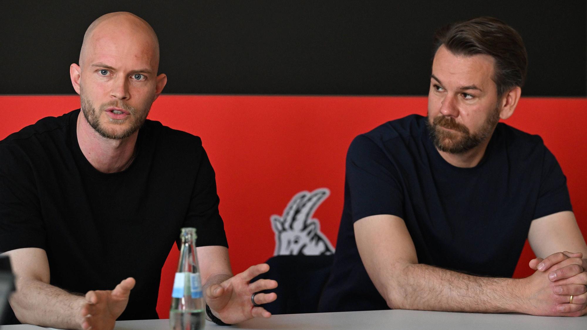 Thomas Kessler versucht, seinen Coach zu coachen und René Wagner zur Verfügung zu stehen.