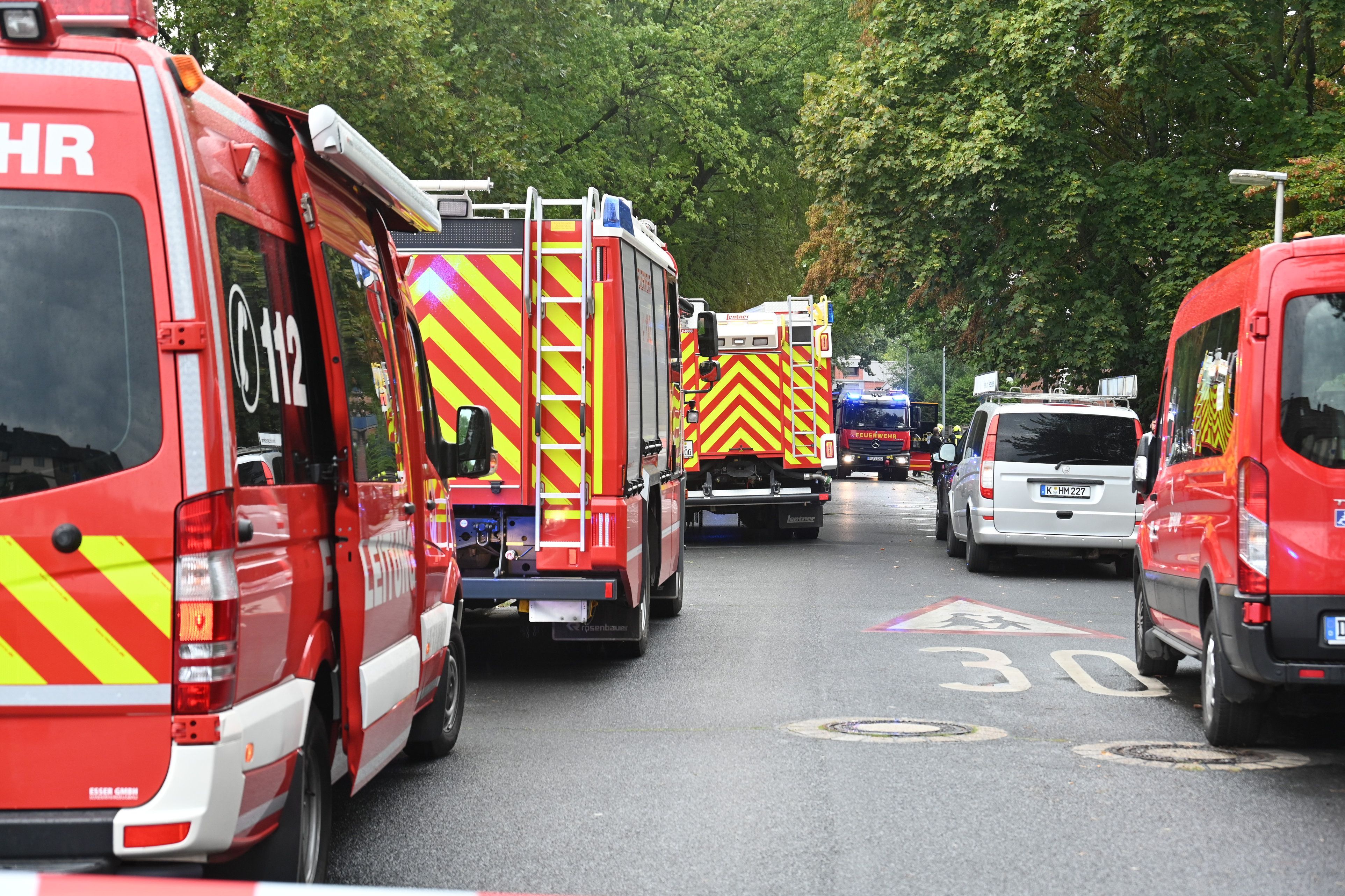 An der Dresdener Straße im Bergheimer Stadtteil Kenten war im Keller eines Mehrfamilienhauses ein Feuer ausgebrochen.