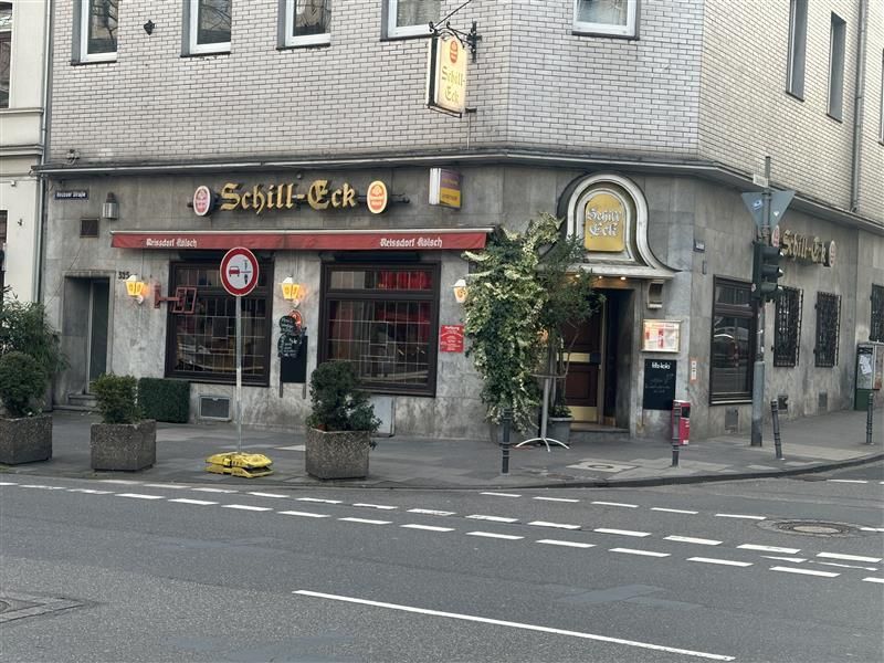 Das Schill Eck in Köln-Nippes von außen