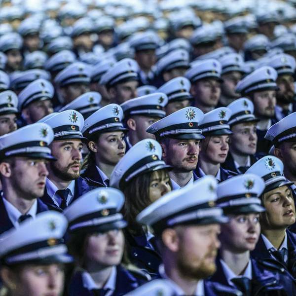 Vereidigungsfeier von Polizei-Anwärtern