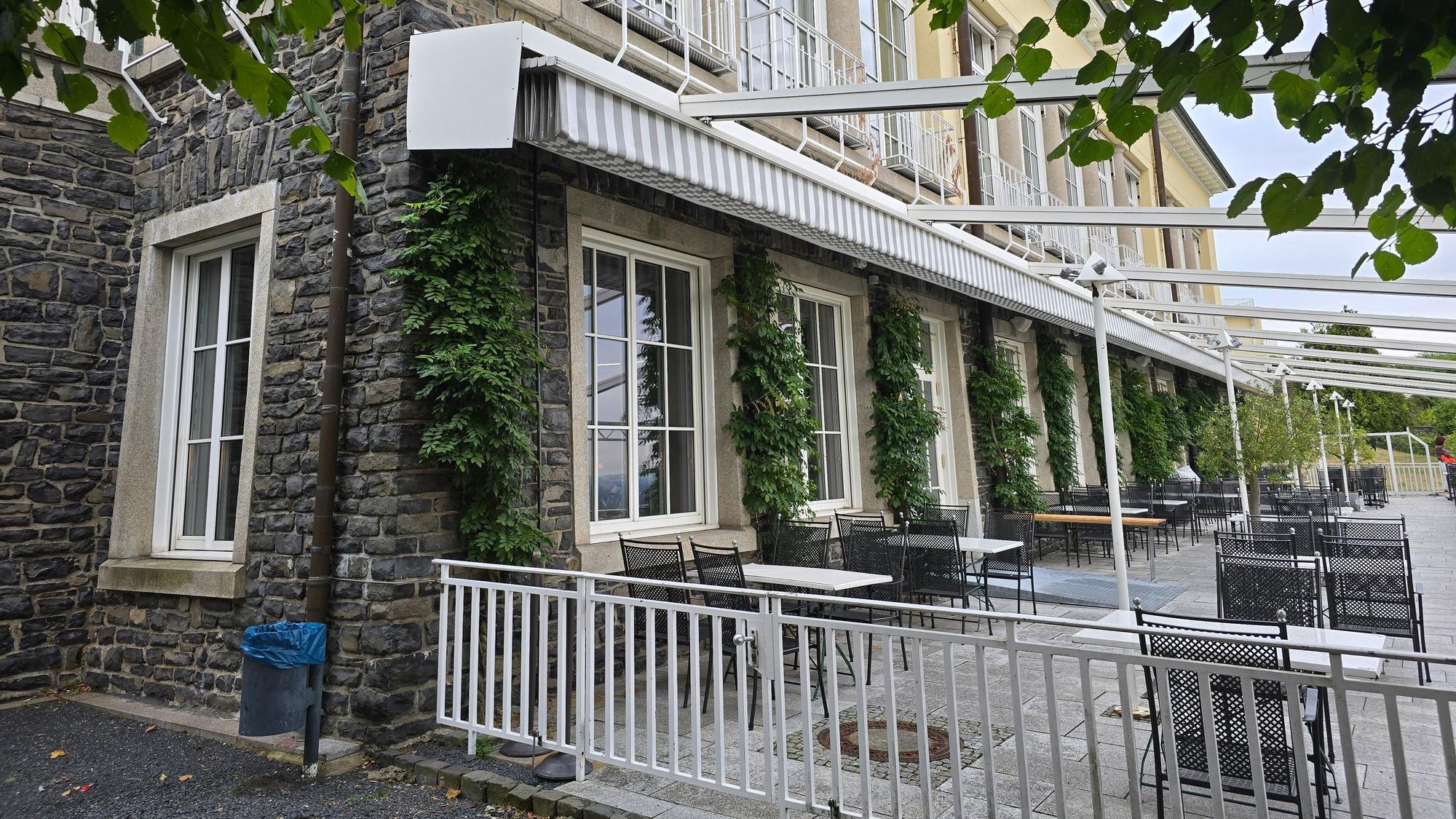 Außengastro des Bill’s Restaurant